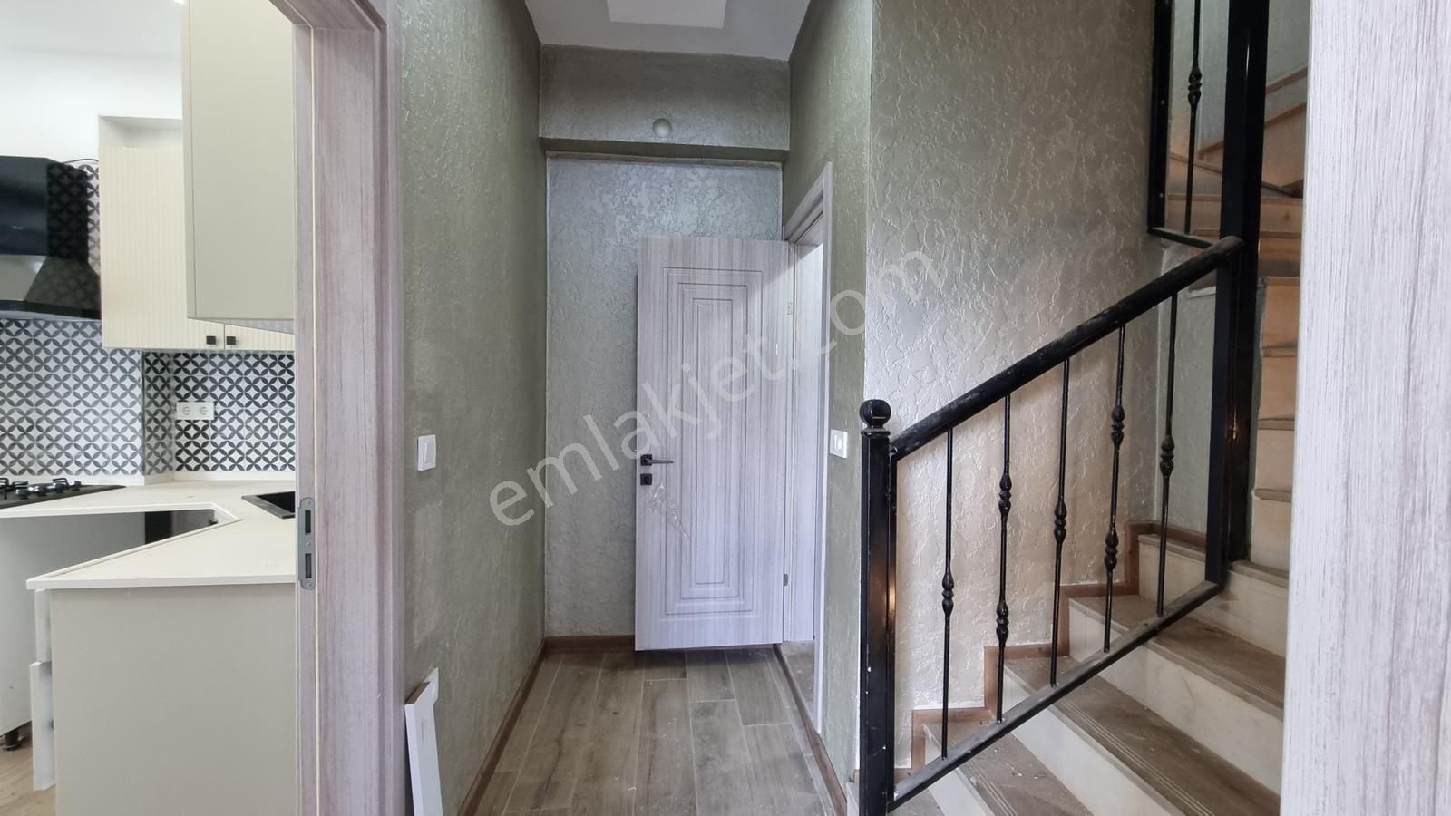 Karasuda Müstakil Bahçeli Deniz Manzaralı 3+2villa Plaja Yakın - Görsel 9