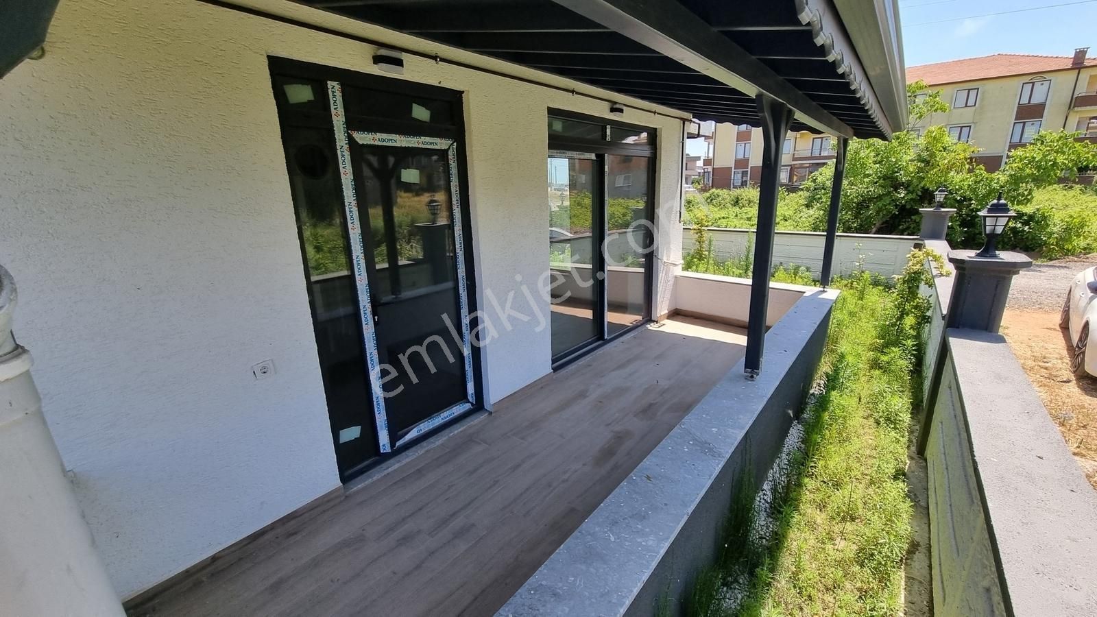 Karasuda Müstakil Bahçeli Deniz Manzaralı 3+2villa Plaja Yakın - Görsel 8