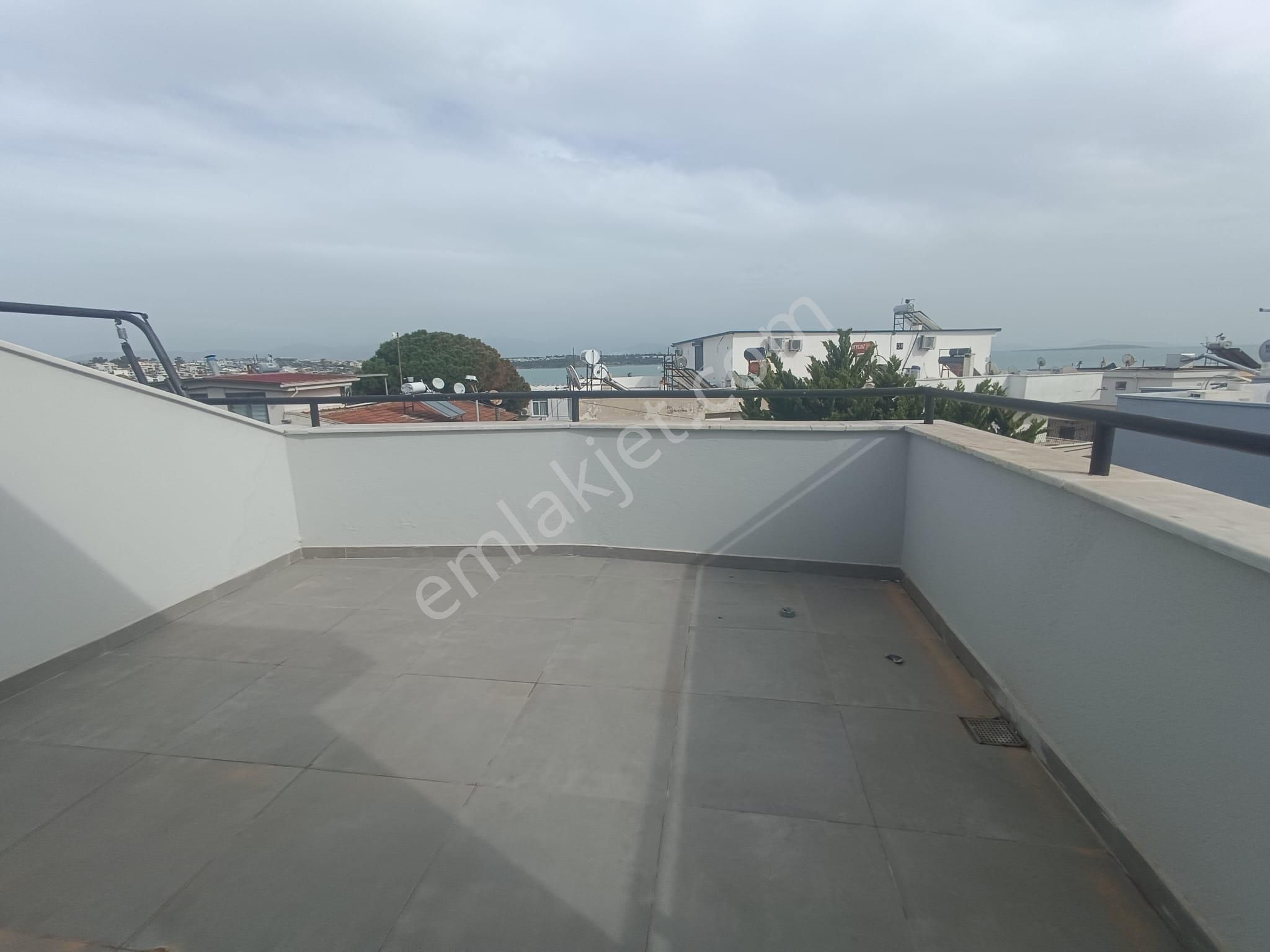 Didim Çamlık’ta Denize 150m Mesafede 3+1 Deniz Manzaralı Dubleks