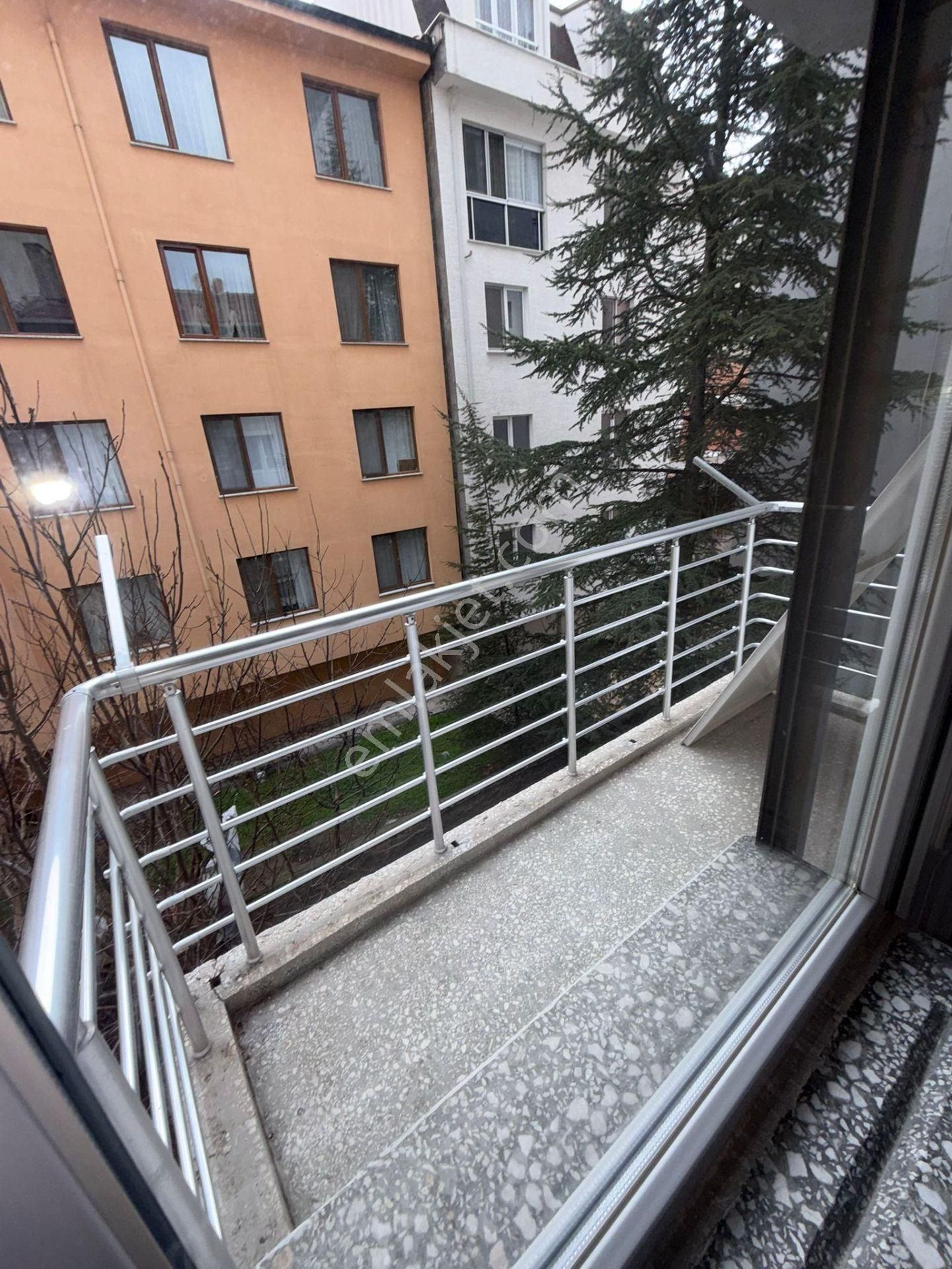 🏡 Atatürk Bulvarı Üzerinde Geniş 3+1 Kiralık Daire 🏡 - Görsel 16