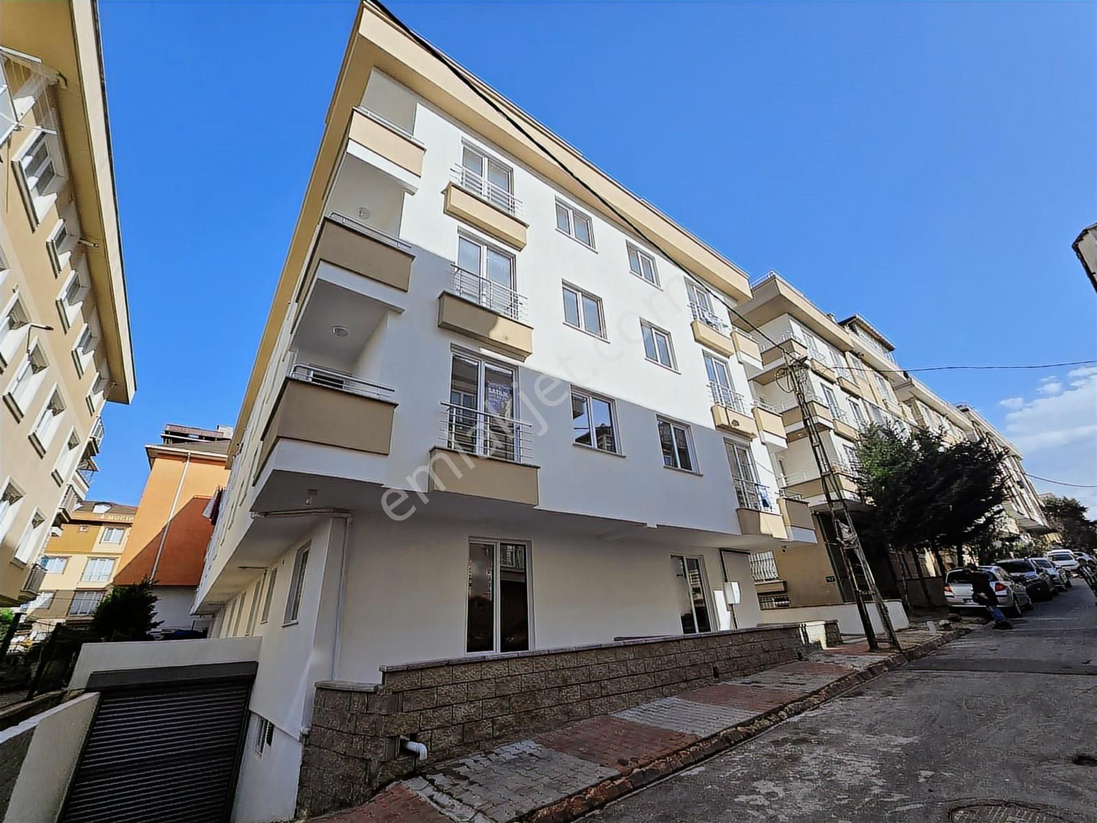 Sancaktepe Merkezi Metroya Yakın 3+1 Kiralık Daire