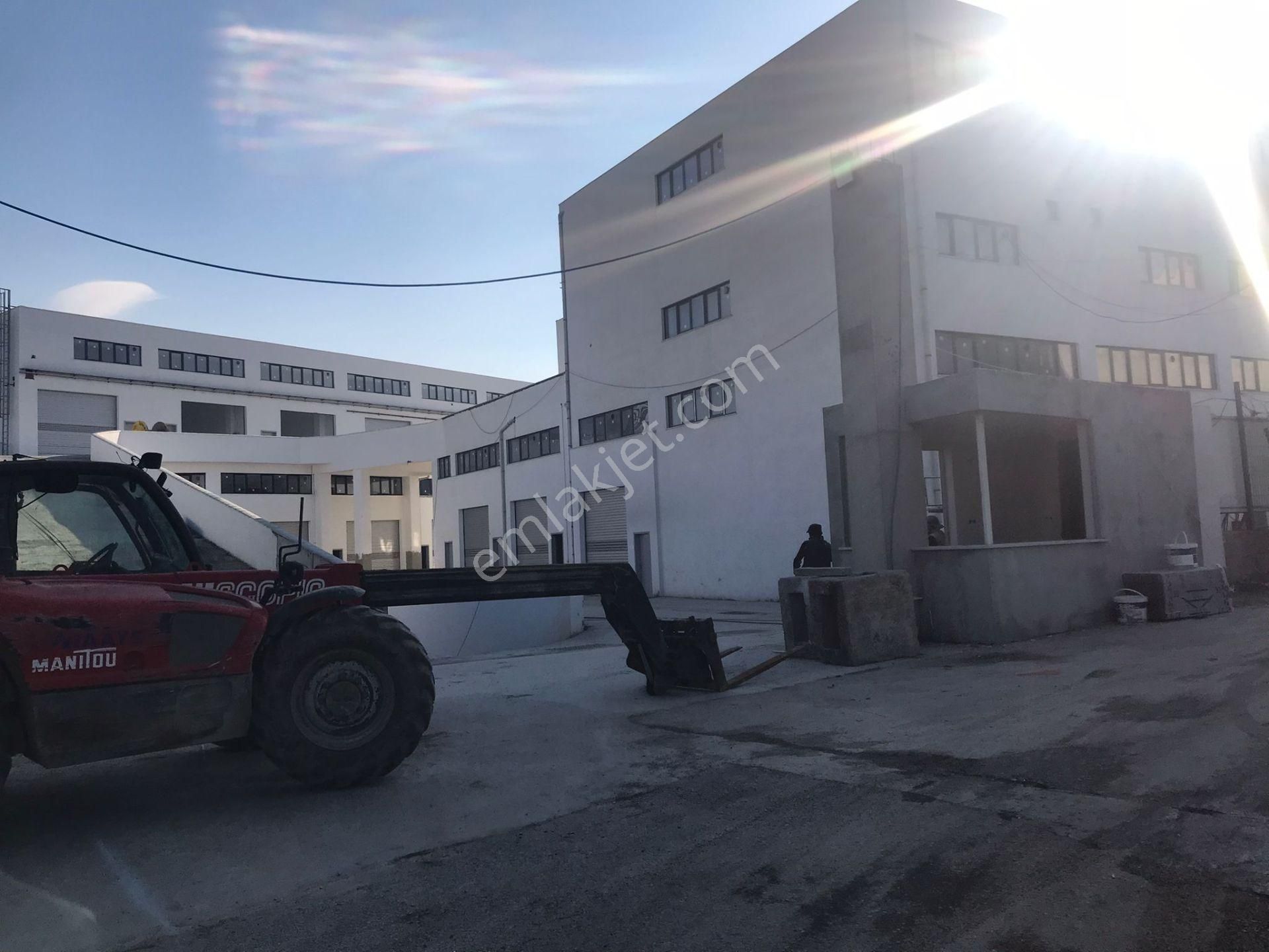 Akçadağ Gayrimenkul'den Fsl Yapıda Kiralık Dükkan - Görsel 13