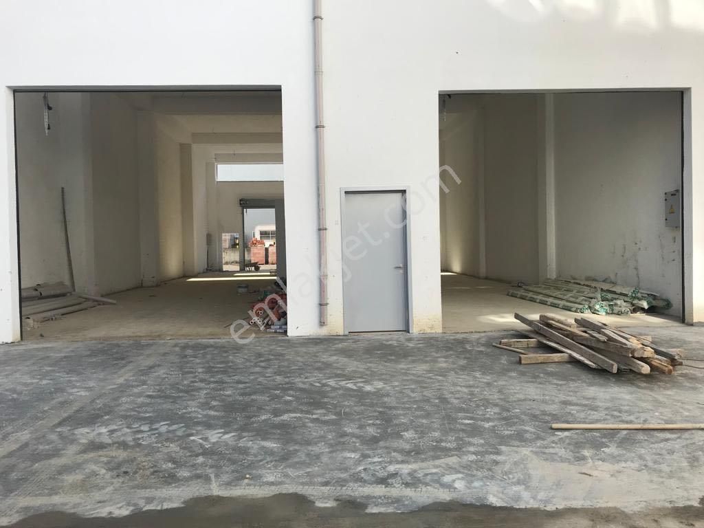 Akçadağ Gayrimenkul'den Fsl Yapıda Kiralık Dükkan - Görsel 21