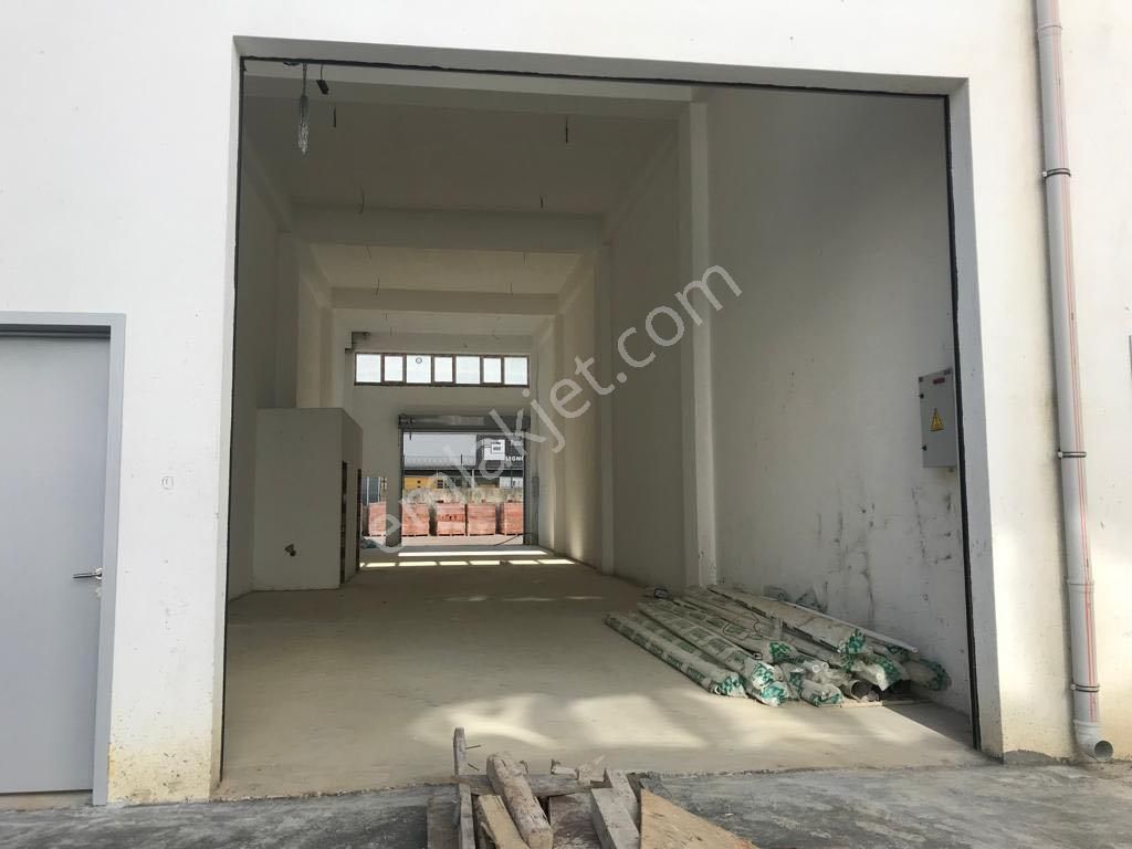 Akçadağ Gayrimenkul'den Fsl Yapıda Kiralık Dükkan - Görsel 26