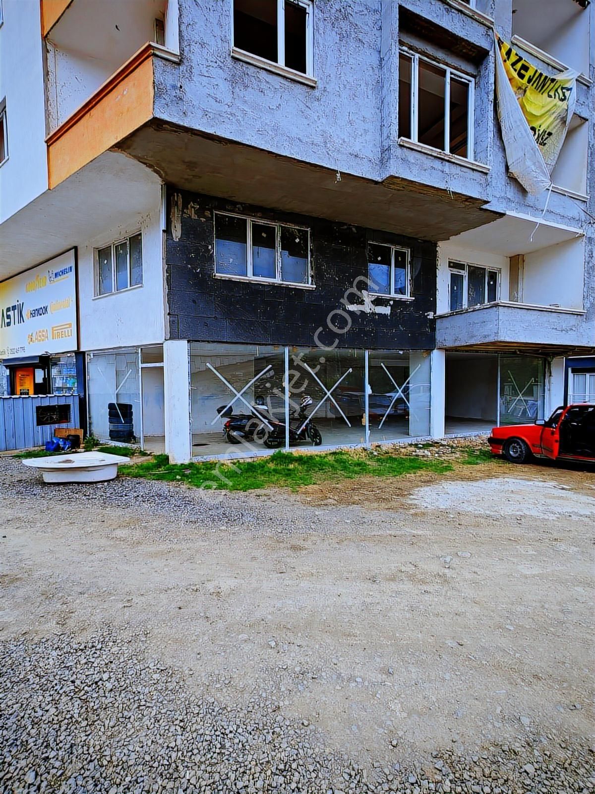 Yeni Atakum Devlet Hastanesi Kavşağında Satılık Dükkan - Görsel 13