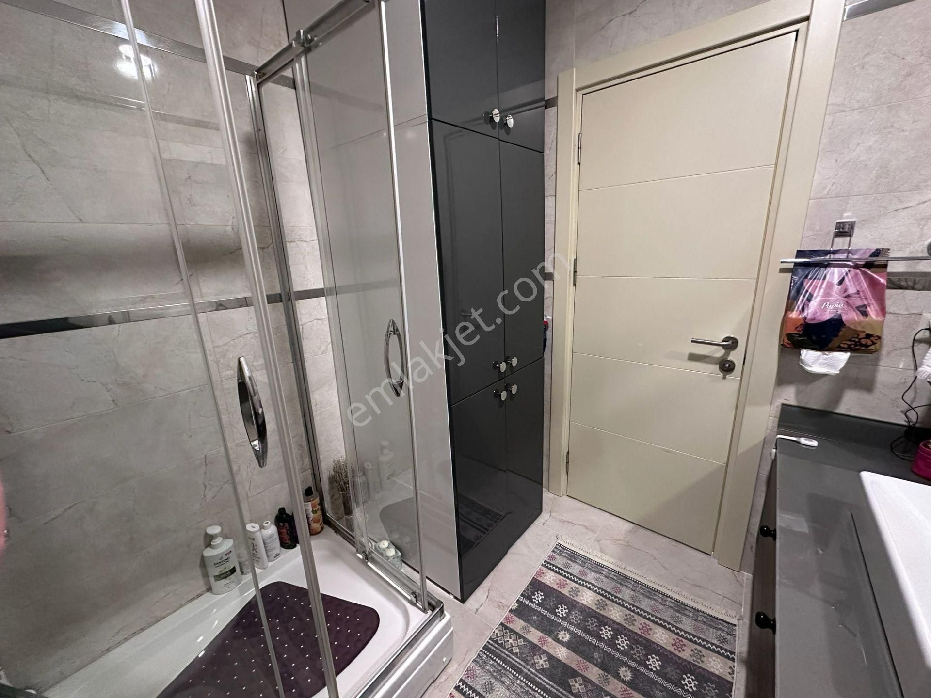 Erenköy De Marmaraya Çok Yakın Konumda Genç Binada 3+1 Balkonlu - Görsel 23