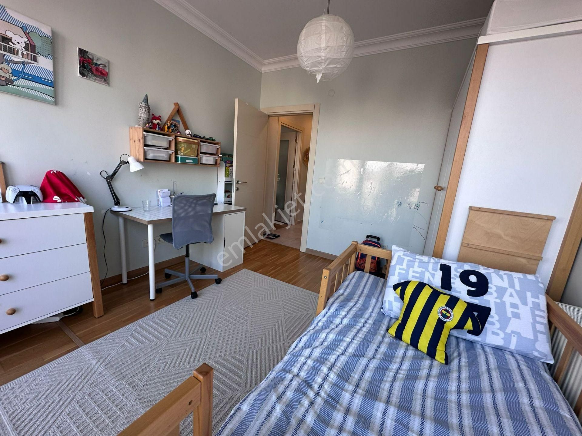 Erenköy De Marmaraya Çok Yakın Konumda Genç Binada 3+1 Balkonlu - Görsel 33