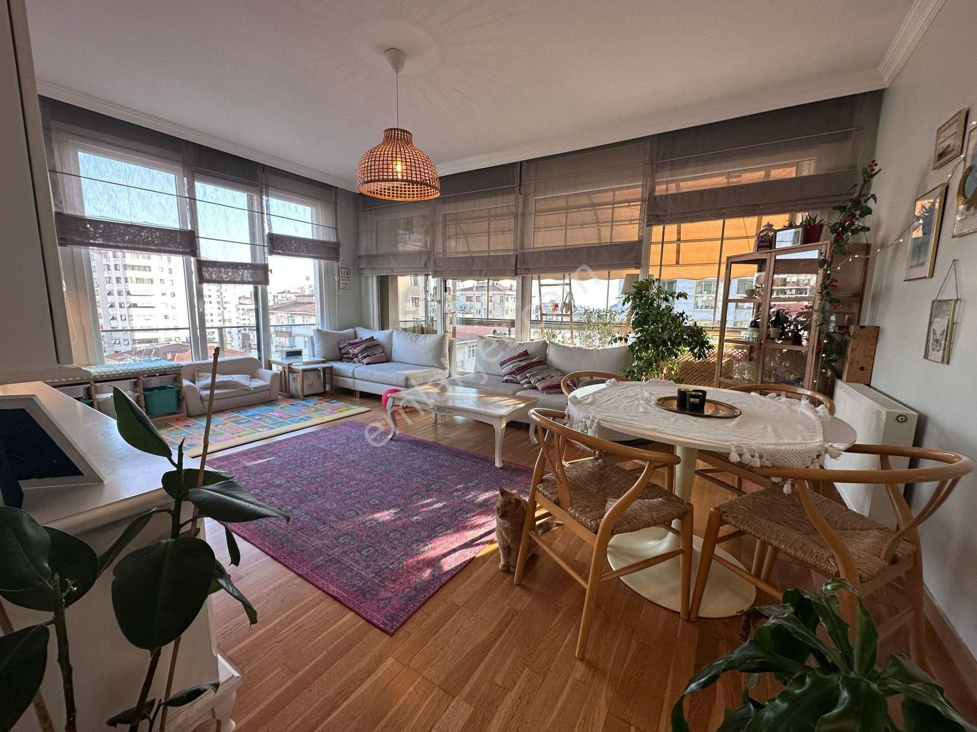 Erenköy De Marmaraya Çok Yakın Konumda Genç Binada 3+1 Balkonlu - Görsel 3