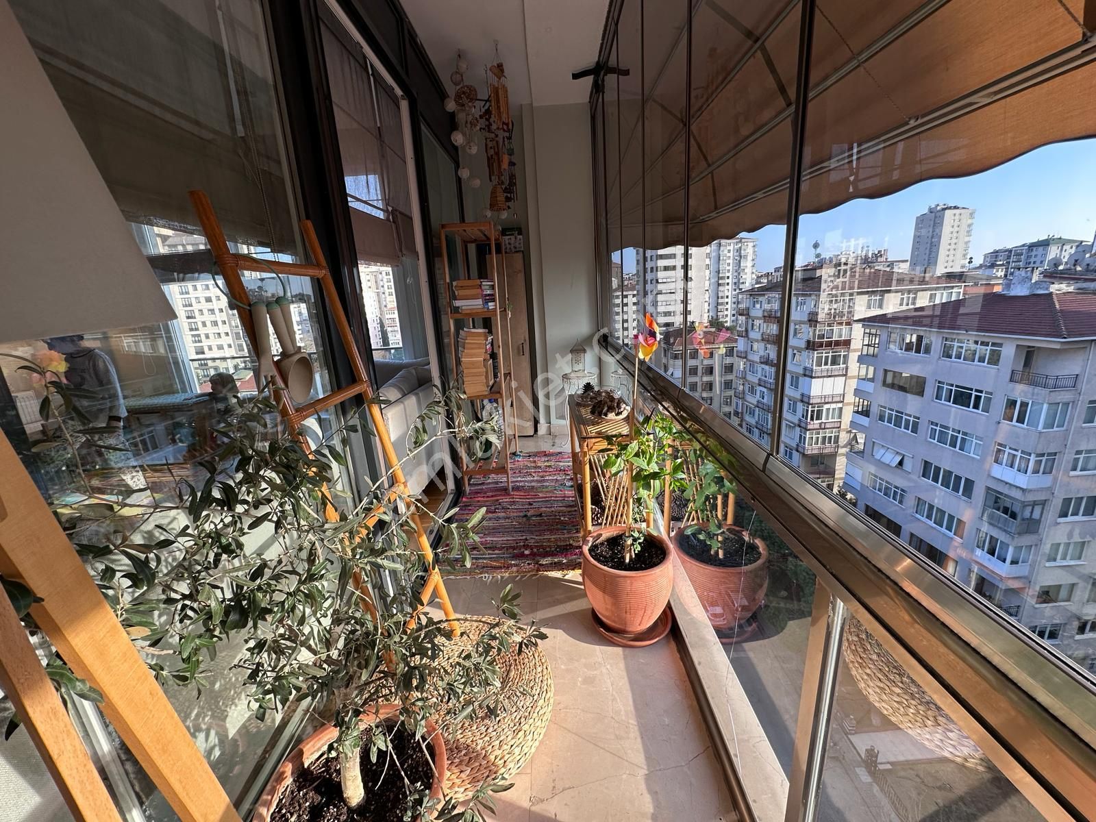 Erenköy De Marmaraya Çok Yakın Konumda Genç Binada 3+1 Balkonlu - Görsel 32