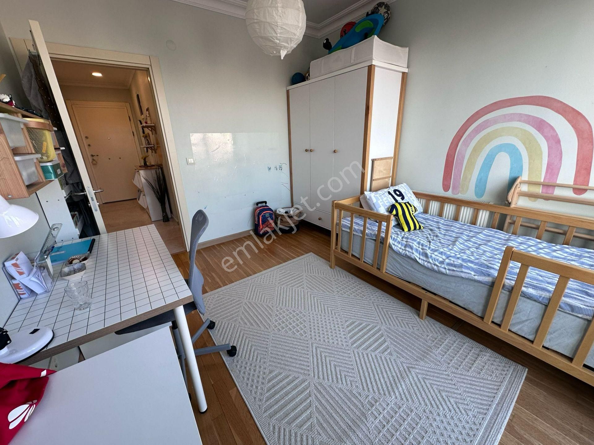 Erenköy De Marmaraya Çok Yakın Konumda Genç Binada 3+1 Balkonlu - Görsel 31