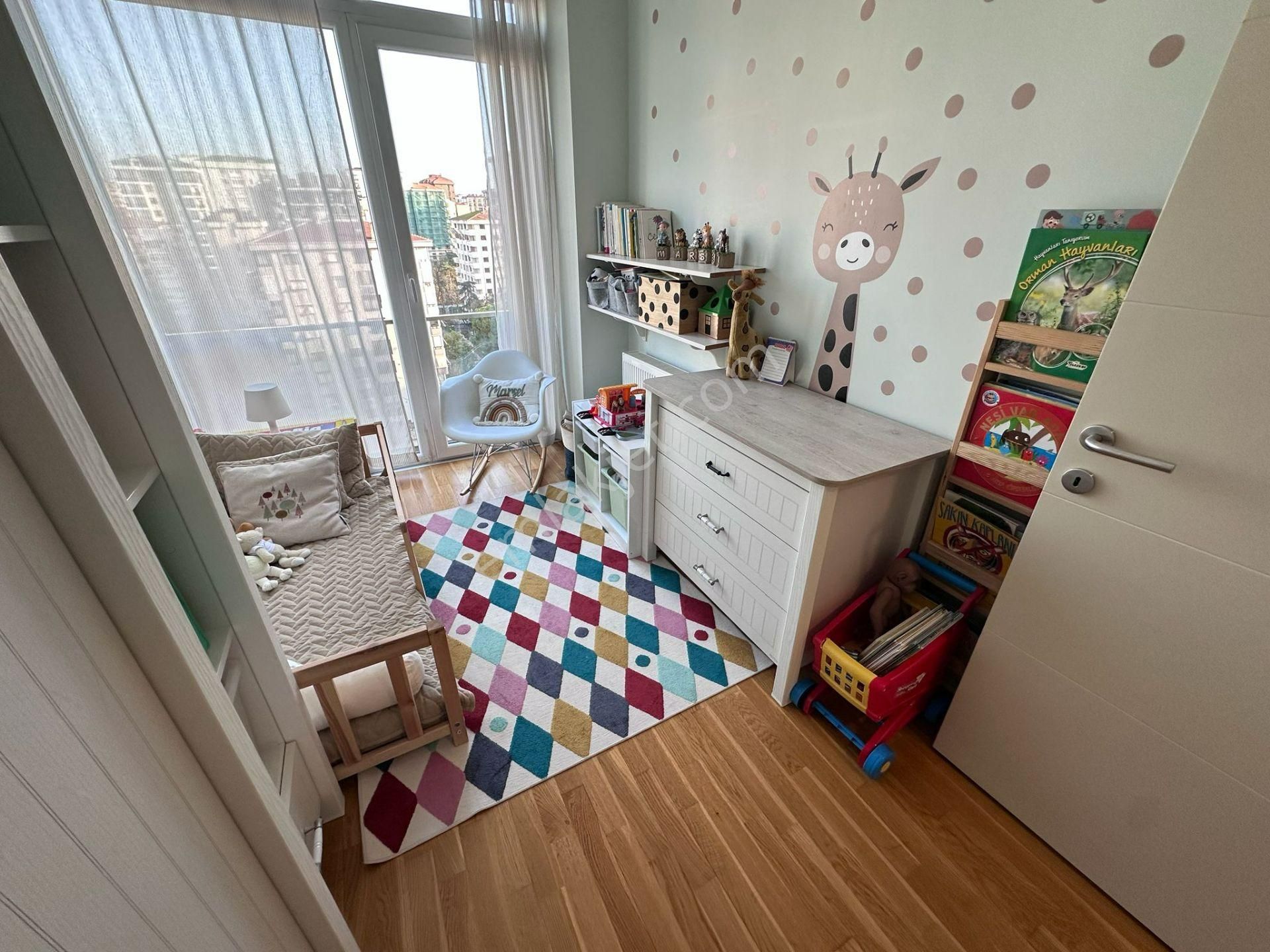 Erenköy De Marmaraya Çok Yakın Konumda Genç Binada 3+1 Balkonlu - Görsel 21