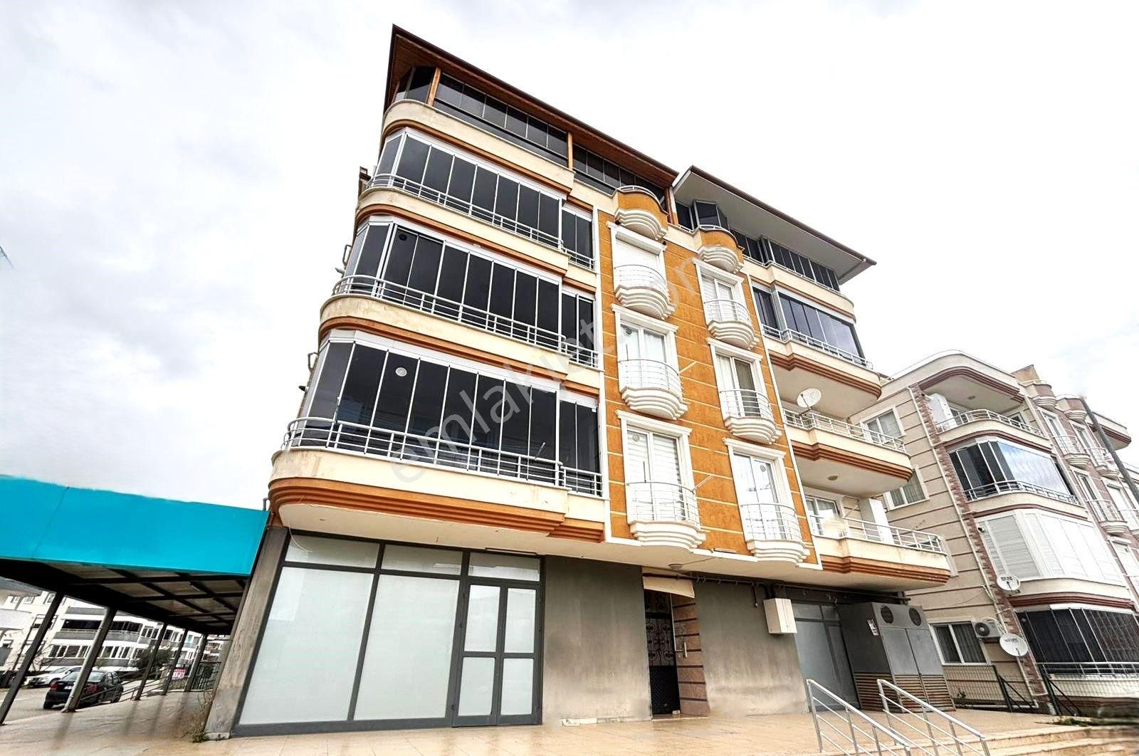 📢aygül'den Akçay'da Kapalı Cam Balkonlu Ön Cephe Ayrı Mutfaklı Asansörlü Geniş 2+1 Kiralık Daire📢