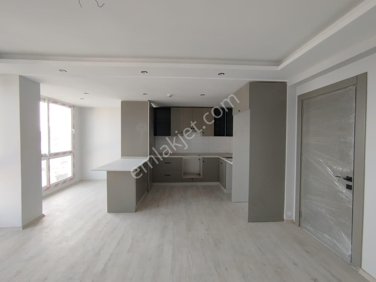 Erdemli Merkezde Sıfır 3+1 Daire - Görsel 2