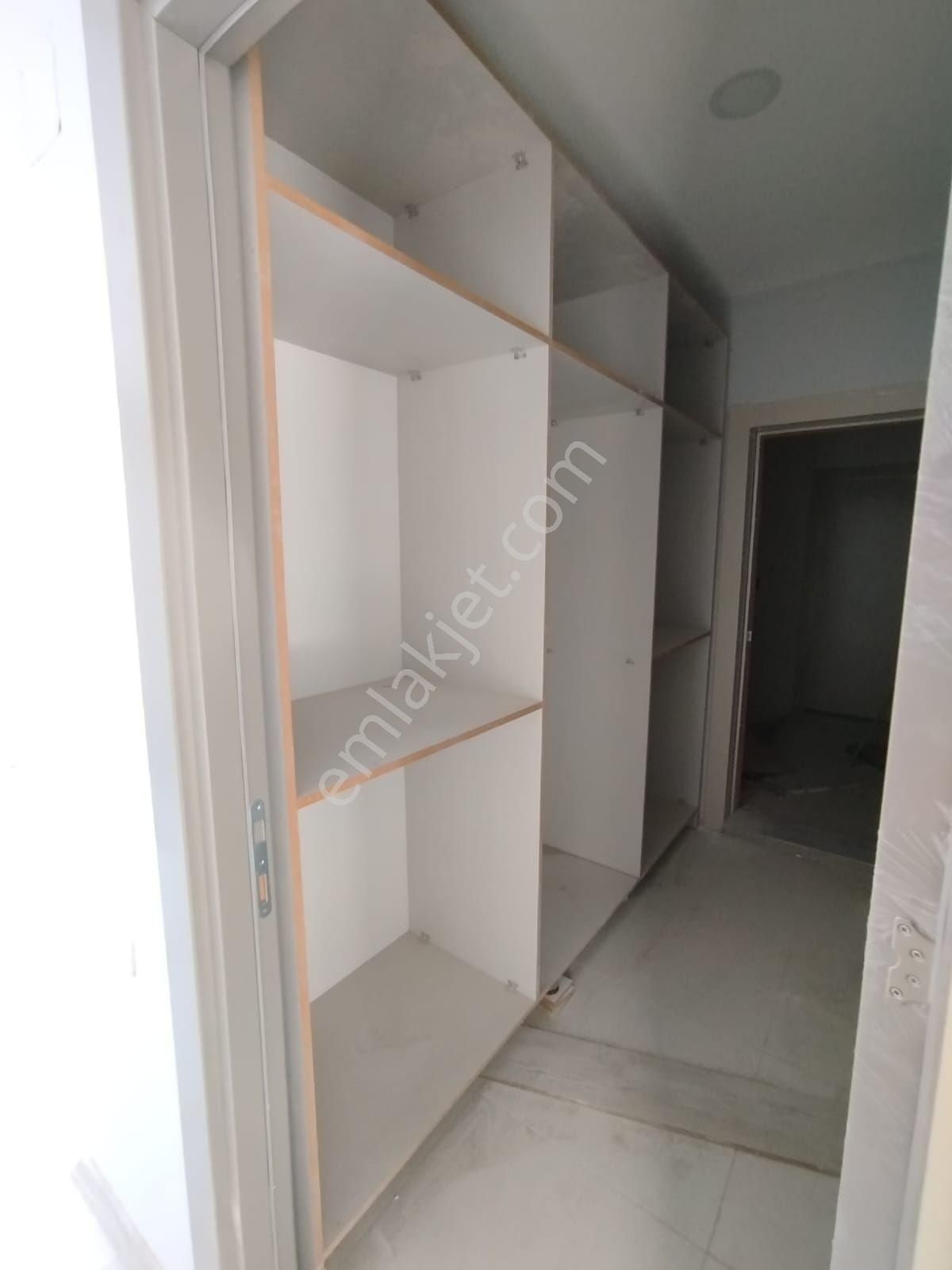 Erdemli Merkezde Sıfır 3+1 Daire - Görsel 14