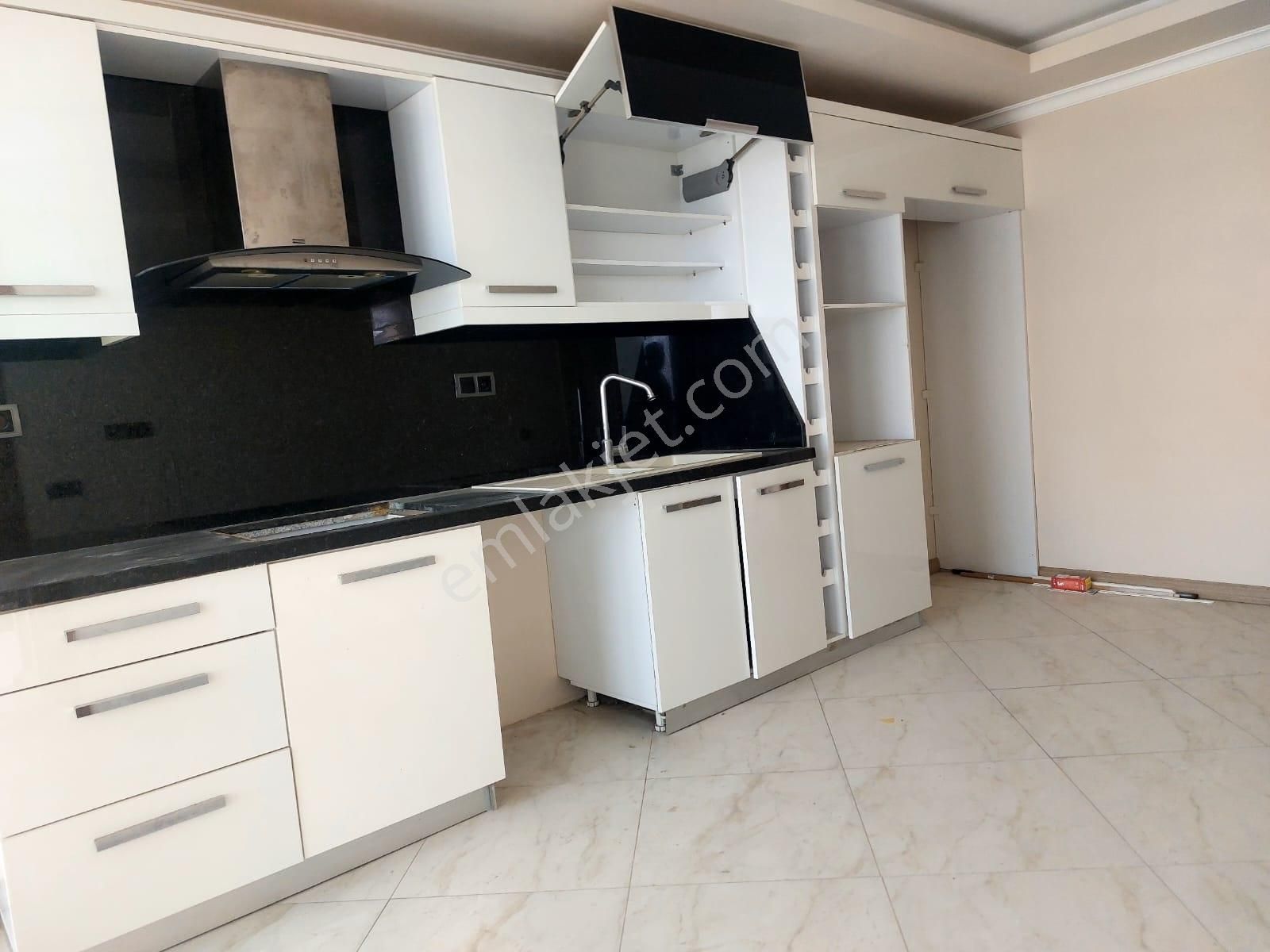 Ful Deniz Manzaralı Ve Doğalgazlı Geniş 3+1 Daire - Görsel 21