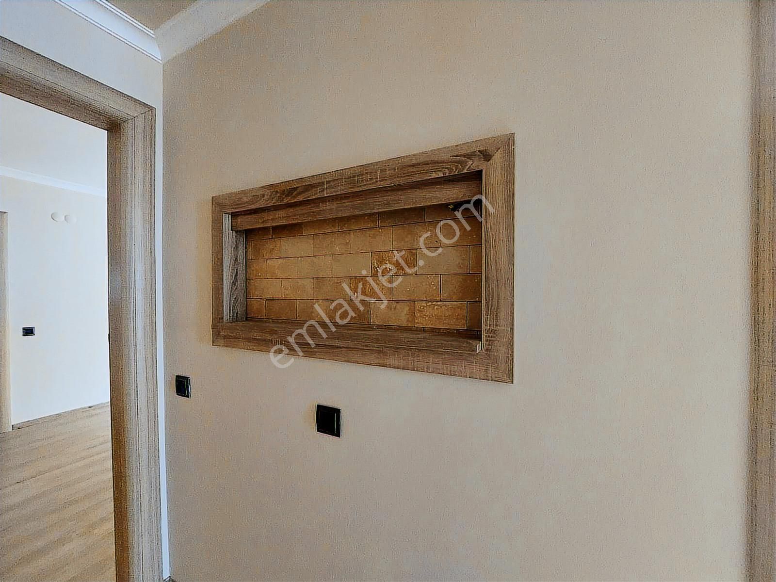 Ful Deniz Manzaralı Ve Doğalgazlı Geniş 3+1 Daire - Görsel 16