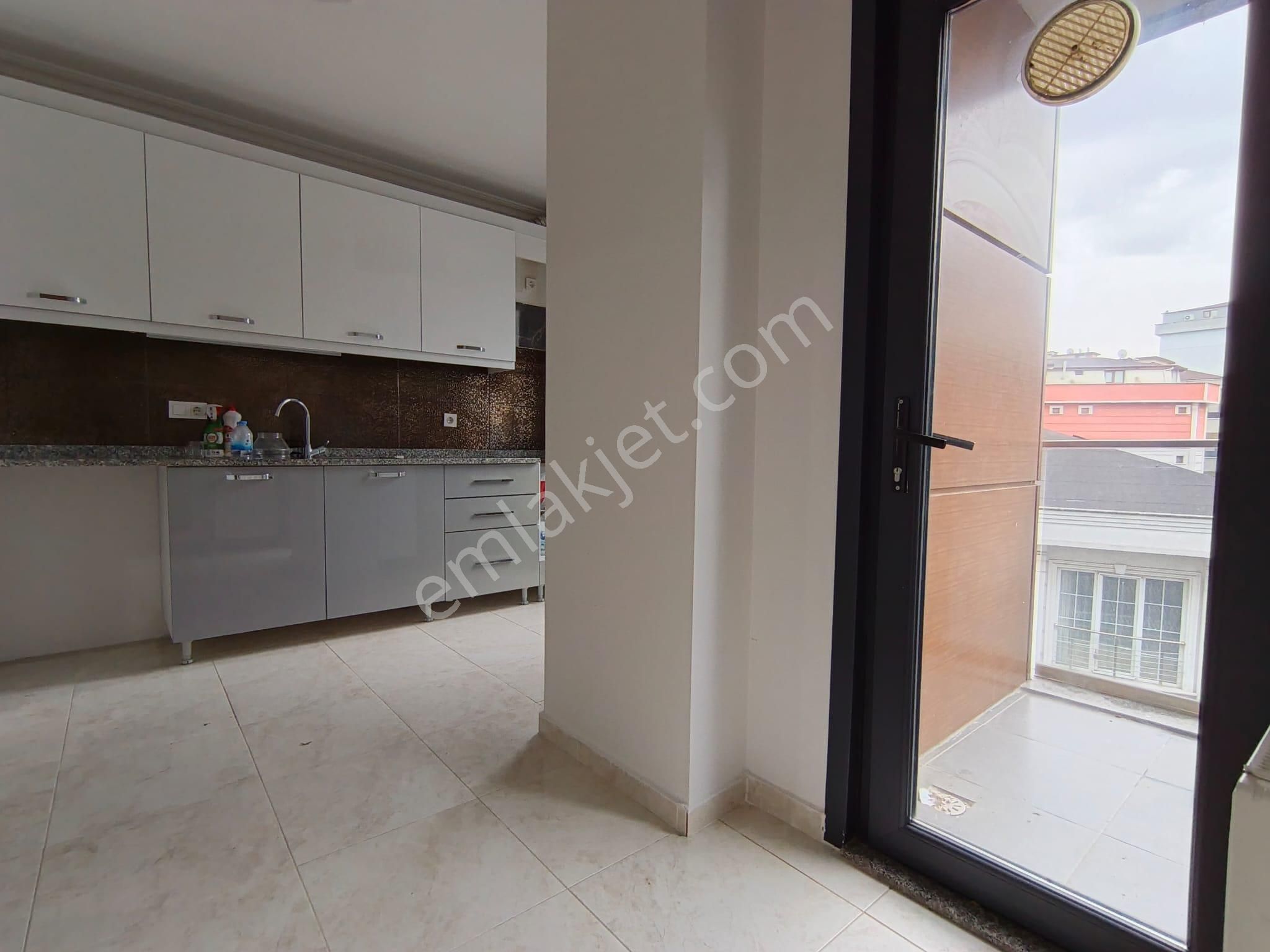Çekmeköy Cumhuriyet Mh Kiralık Lüks 2+1 85m² Açık Otoparklı Arakat Daire - Görsel 13