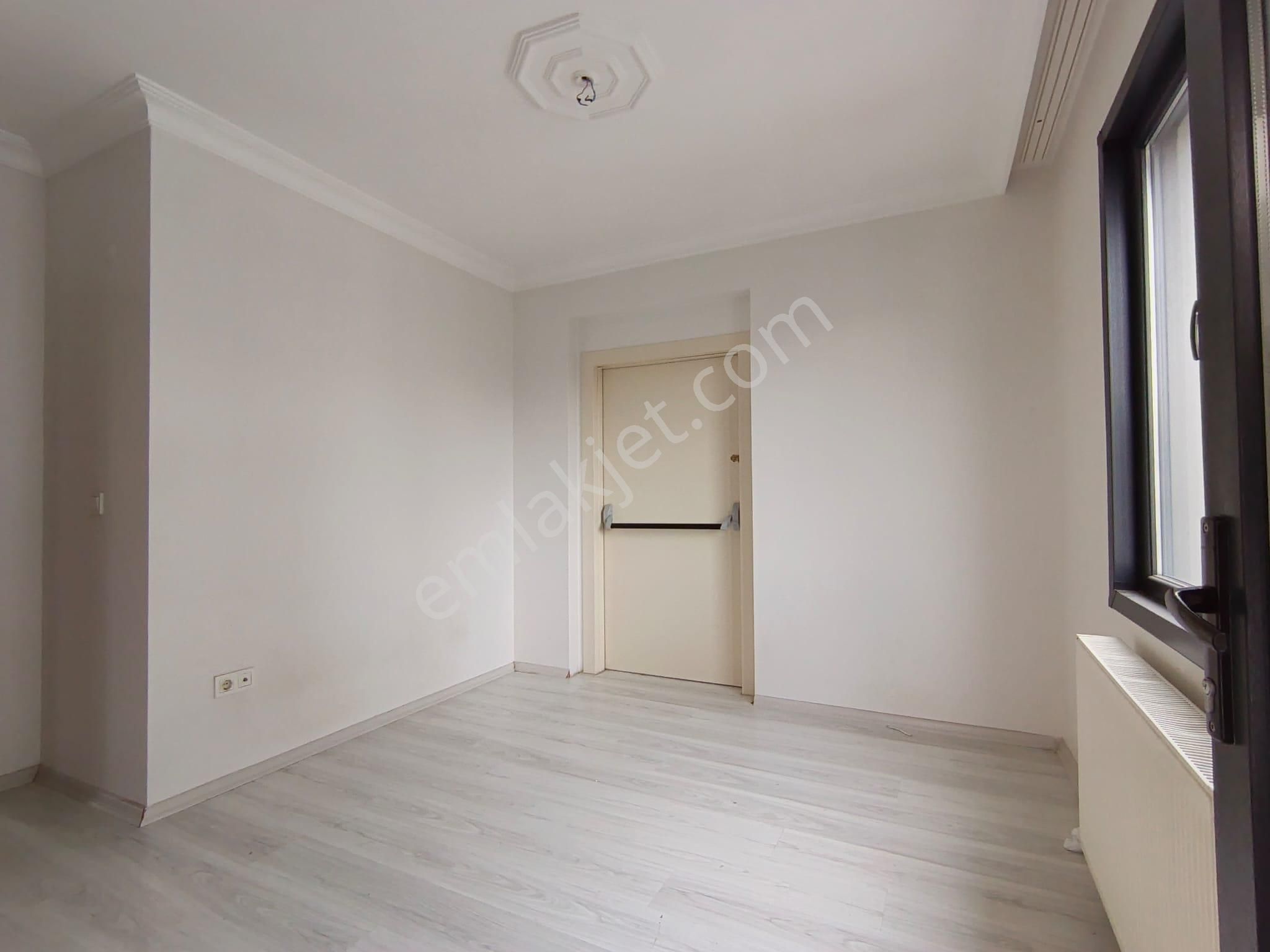 Çekmeköy Cumhuriyet Mh Kiralık Lüks 2+1 85m² Açık Otoparklı Arakat Daire - Görsel 24