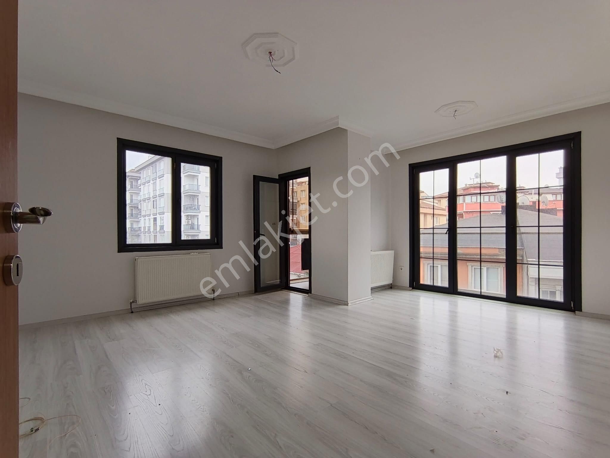 Çekmeköy Cumhuriyet Mh Kiralık Lüks 2+1 85m² Açık Otoparklı Arakat Daire - Görsel 12