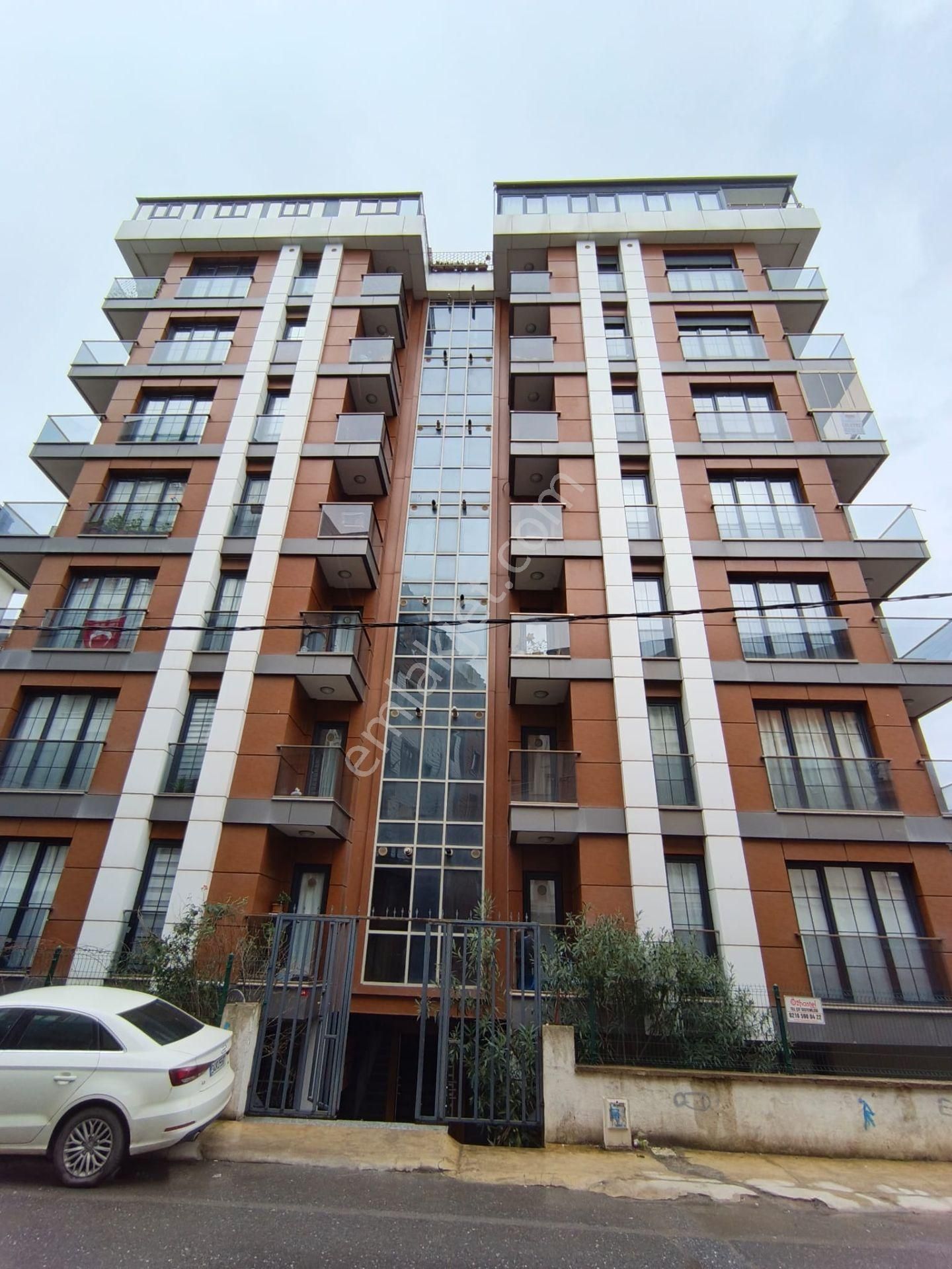Çekmeköy Cumhuriyet Mh Kiralık Lüks 2+1 85m² Açık Otoparklı Arakat Daire - Görsel 2