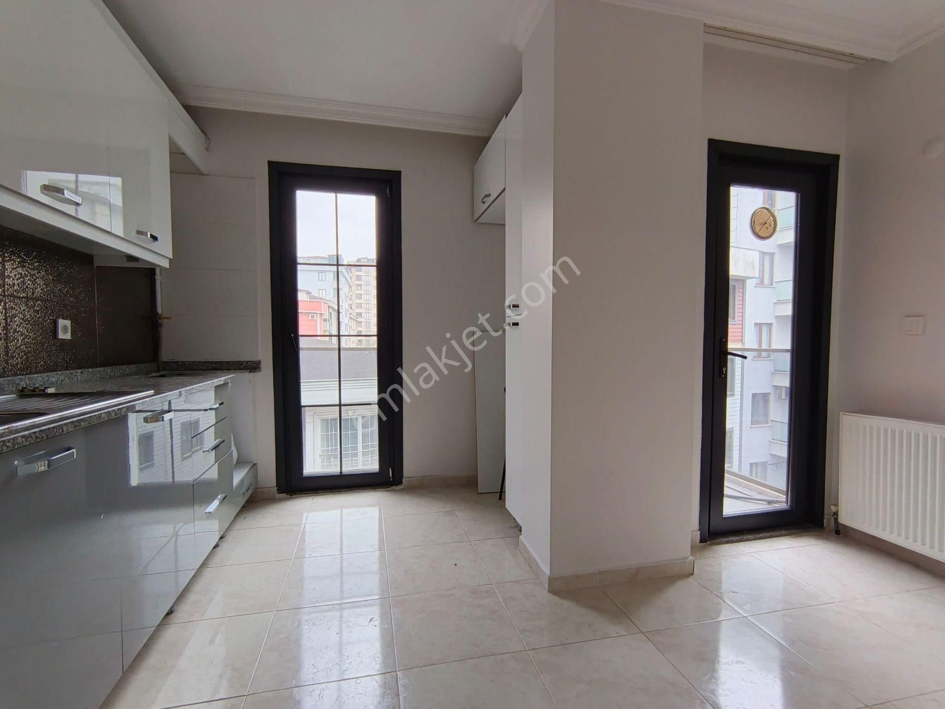 Çekmeköy Cumhuriyet Mh Kiralık Lüks 2+1 85m² Açık Otoparklı Arakat Daire - Görsel 10