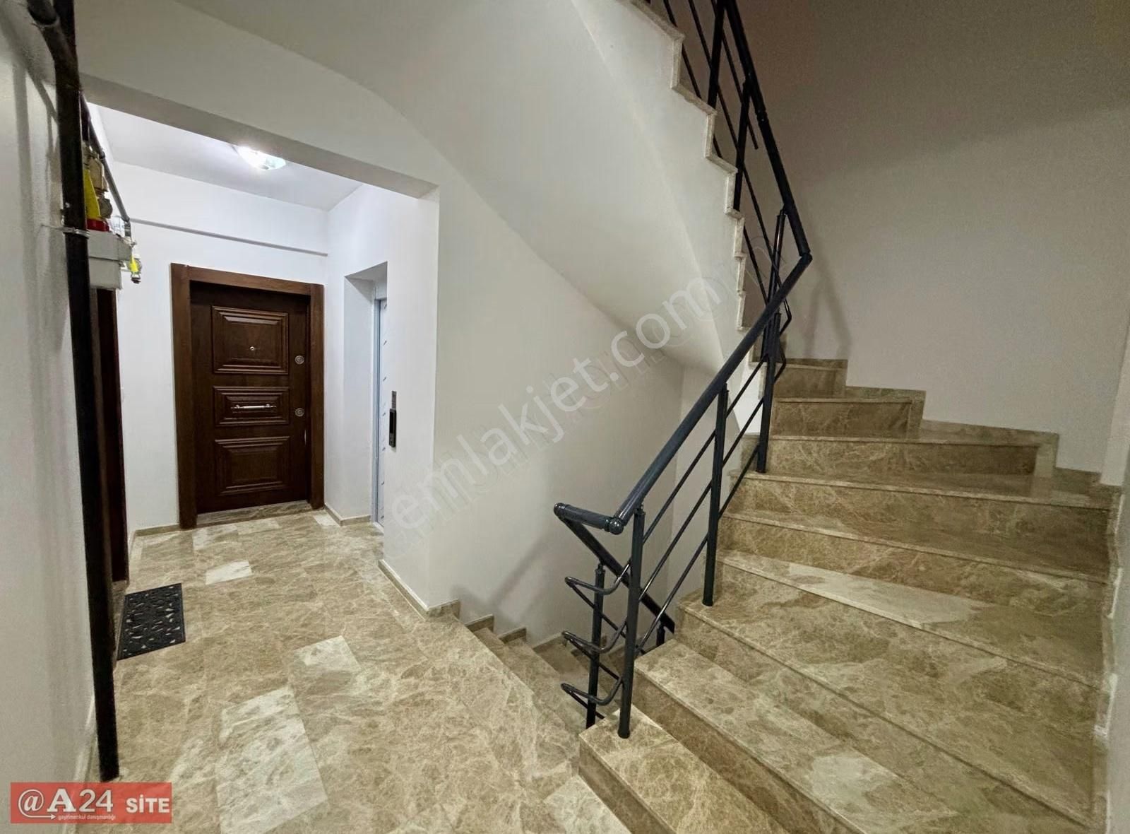 Güzelbahçe Yelkide Hem Yatırımlık Hem Oturumluk Geniş 1+1 Daire - Görsel 7