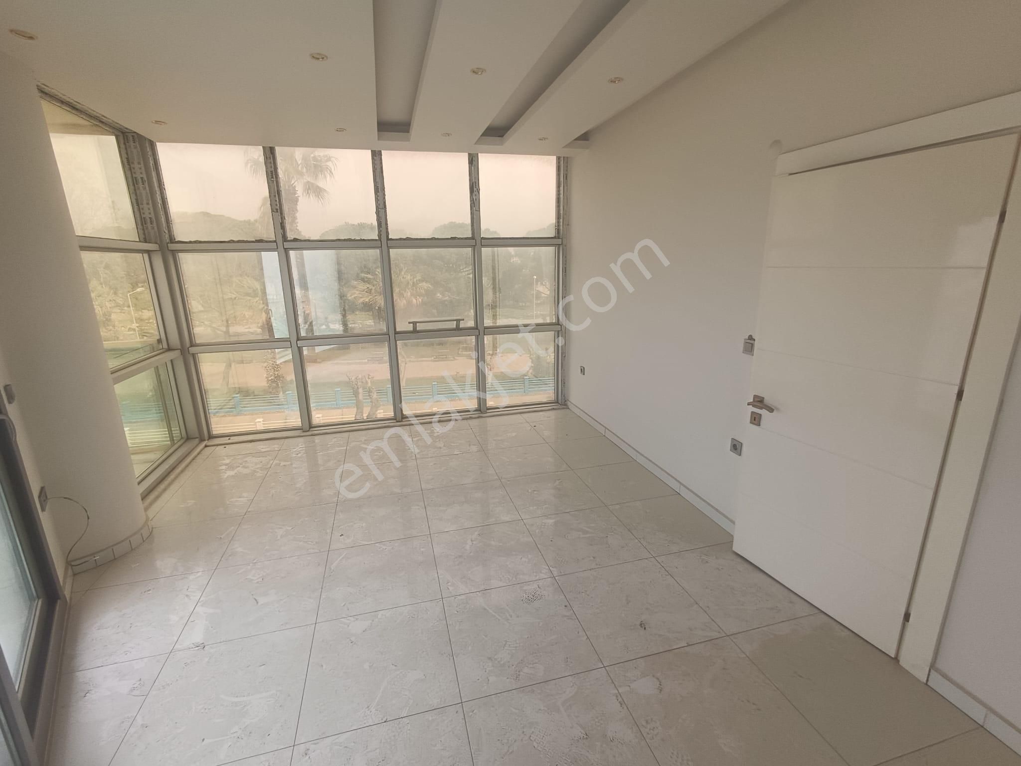 Altınkum Sahilde Denize 50m | 145m² Deniz Manzaralı 3+1 Dubleks - Görsel 18