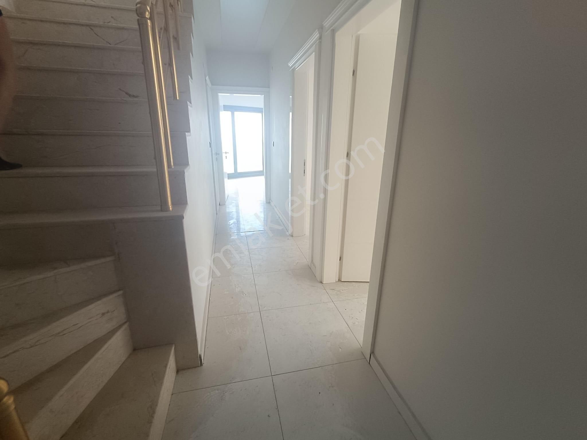 Altınkum Sahilde Denize 50m | 145m² Deniz Manzaralı 3+1 Dubleks - Görsel 11