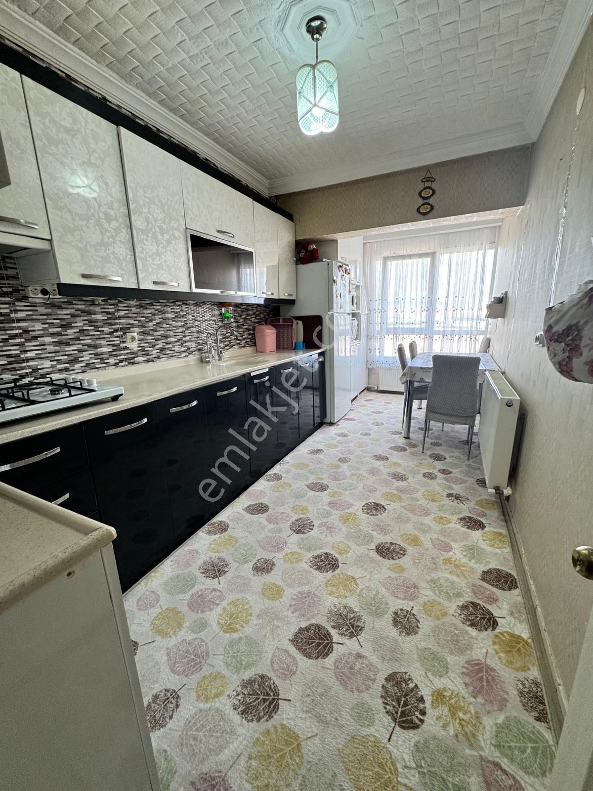 Mç Emlak'tan Tandoğan Mahallesin'de 4+1 Satılık Daire