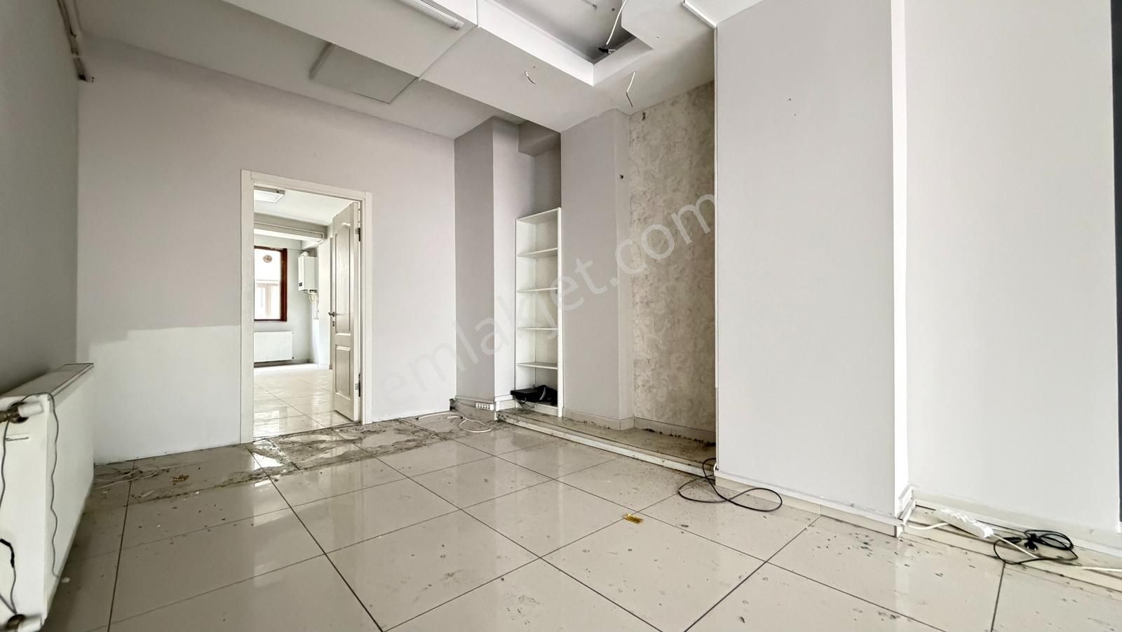 İlka'dan Aslangazi Caddesi'nde Birçok İş Koluna Uygun Dükkan - Görsel 14