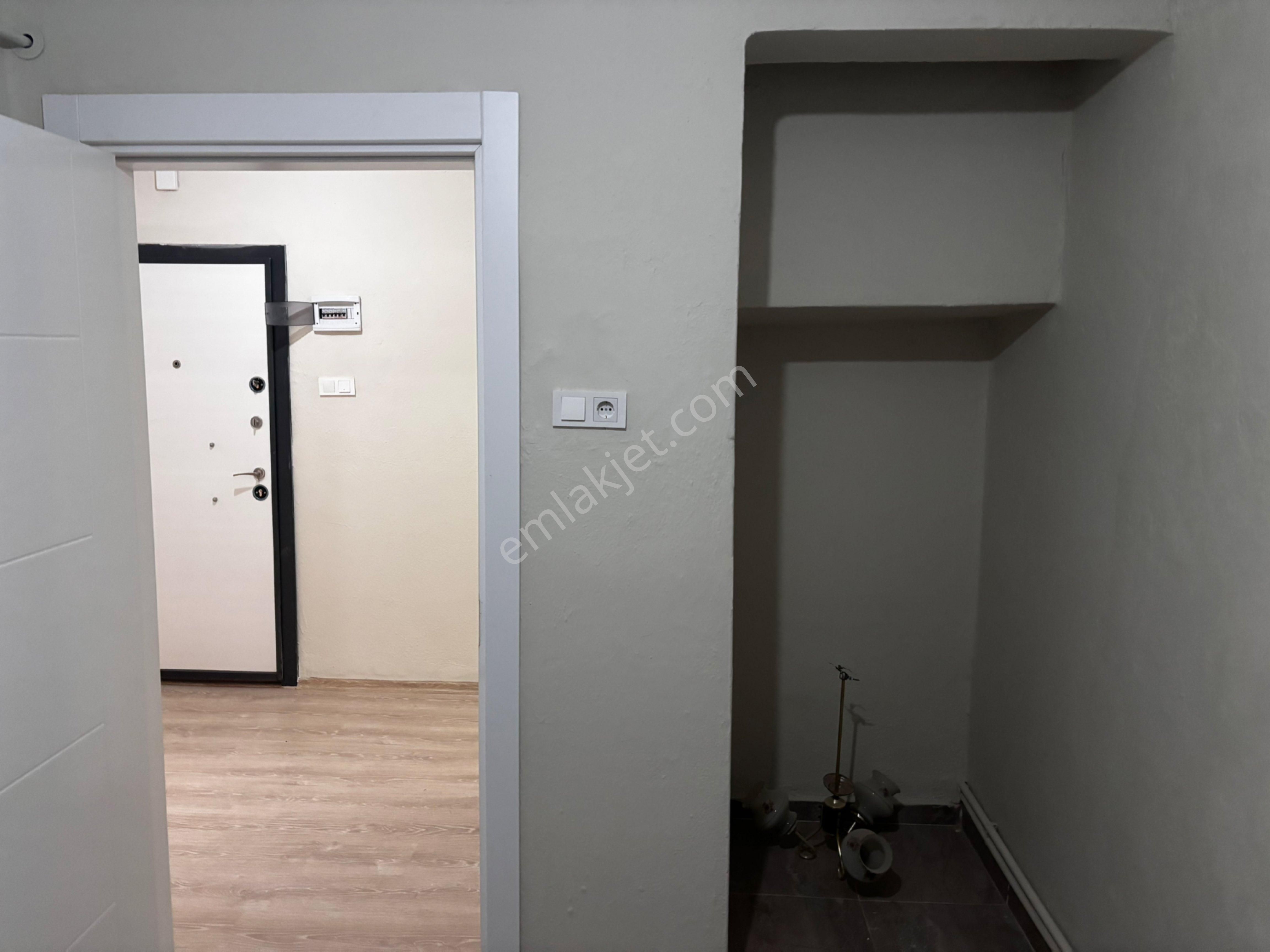 227 Yıldıztepe Mahallesi 260 Evlerde Kiralık 3+1 Doğalgazlı Tadilatlı Daire - Görsel 8