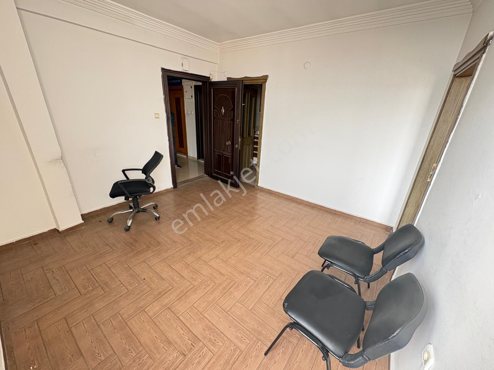 Prestij'den Çankaya'da Çarşı Merkez'de Asansörlü Geniş 1+1 Ofis - Görsel 16