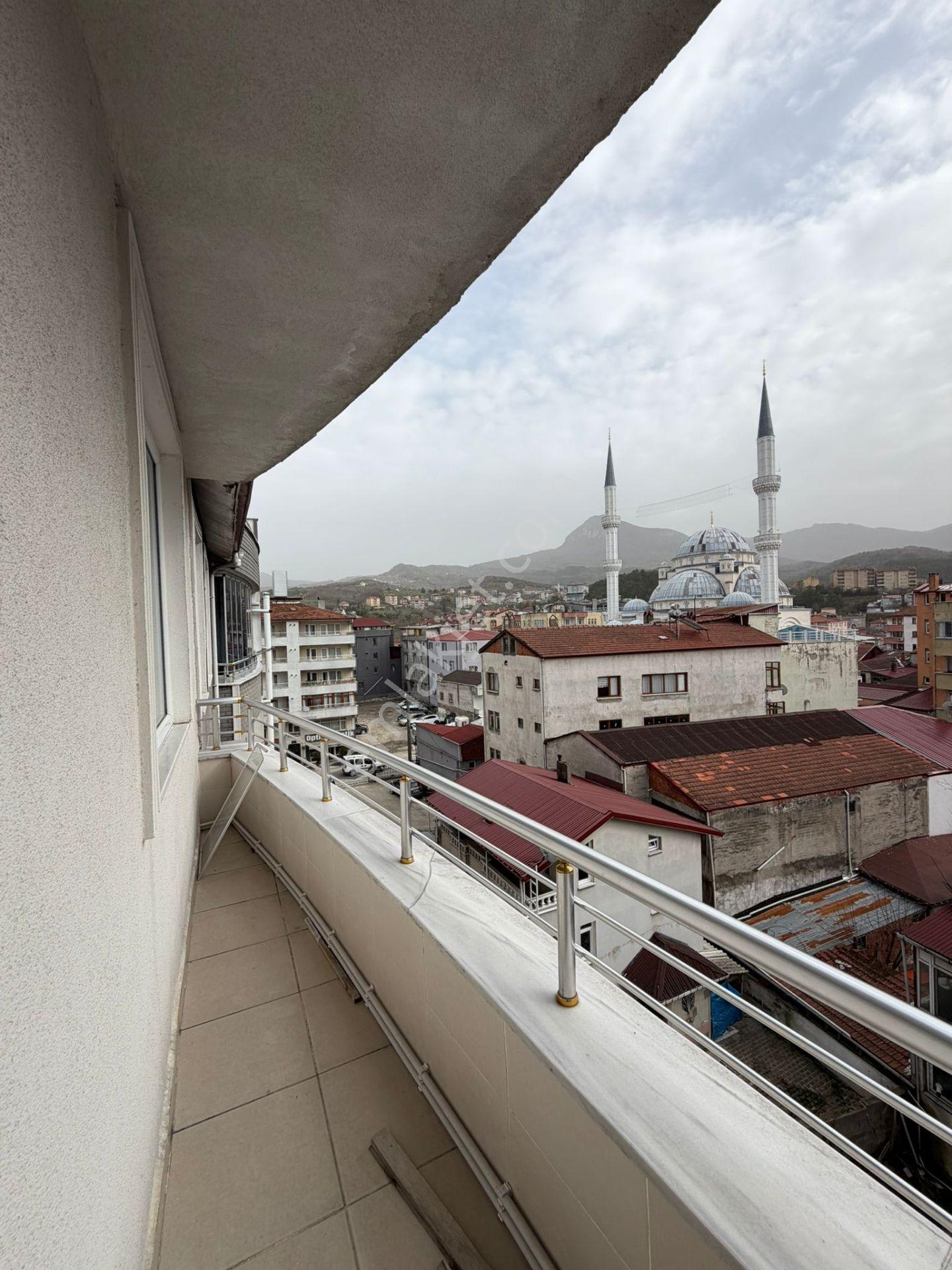 Cide Demirtaş Emlaktan Çarşıiçi Satılık Dublex - Görsel 16