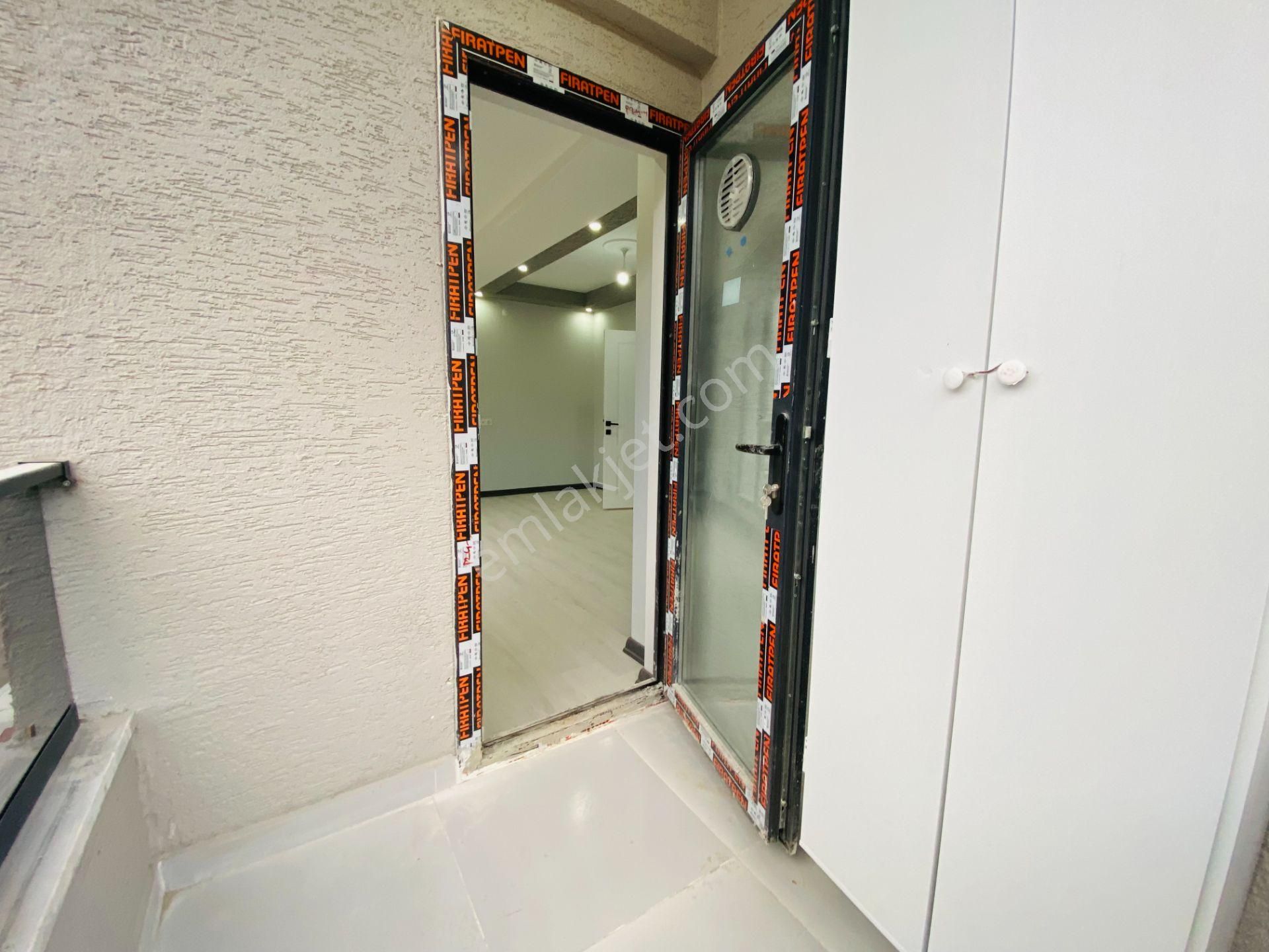 Güven'den Kapaklı'da Hastane Bölgesinde Kiralık 1+1 Daireler - Görsel 11