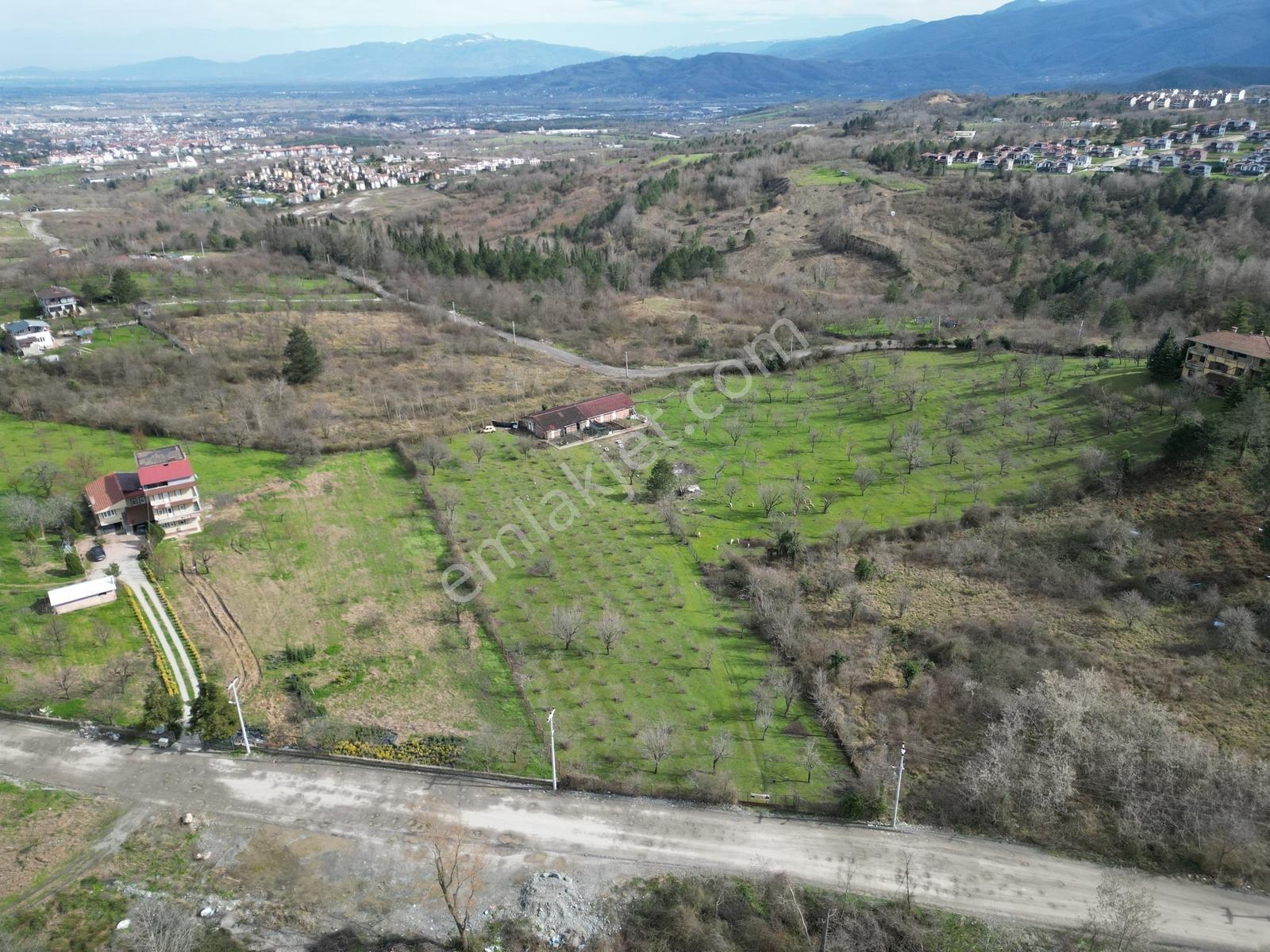 Sapanca'da Satılık 0.75 Emsal 3 Kat İmarlı Büyük Arsa - Görsel 22