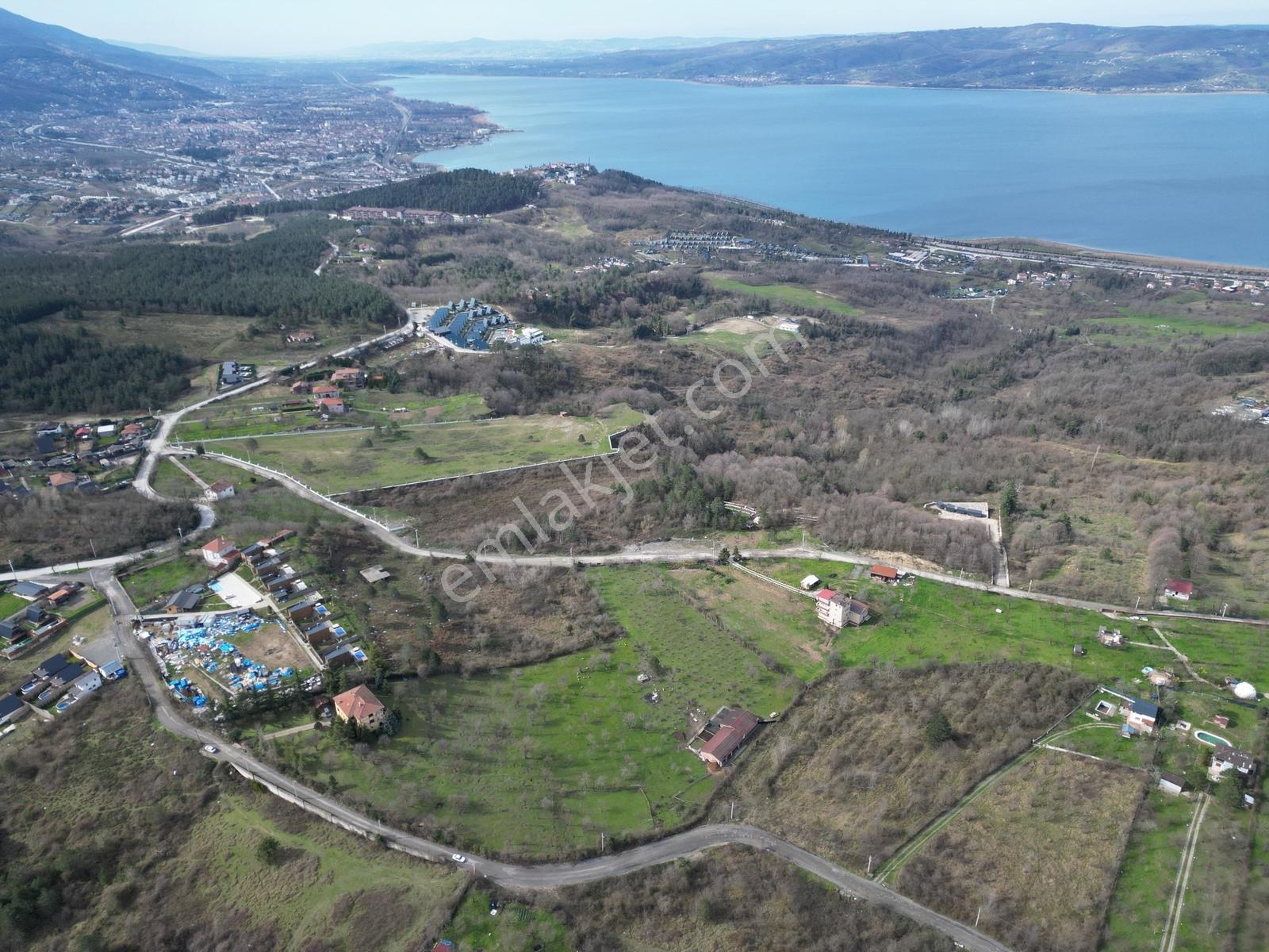 Sapanca'da Satılık 0.75 Emsal 3 Kat İmarlı Büyük Arsa - Görsel 3
