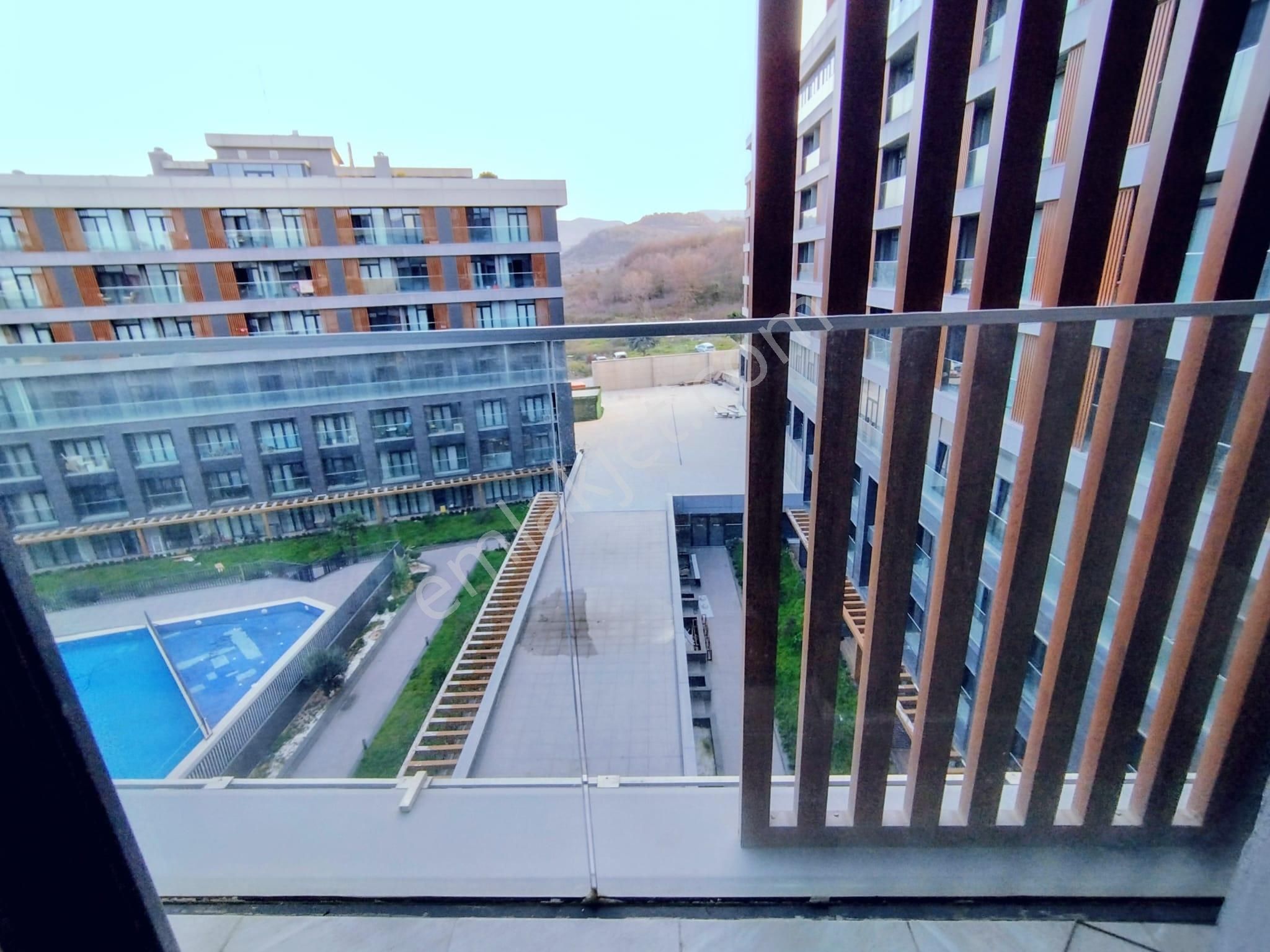 Turyap'tan; Semt77 Begonya Sitesinde, Eşyalı, 1+0 Lux Daire - Görsel 3