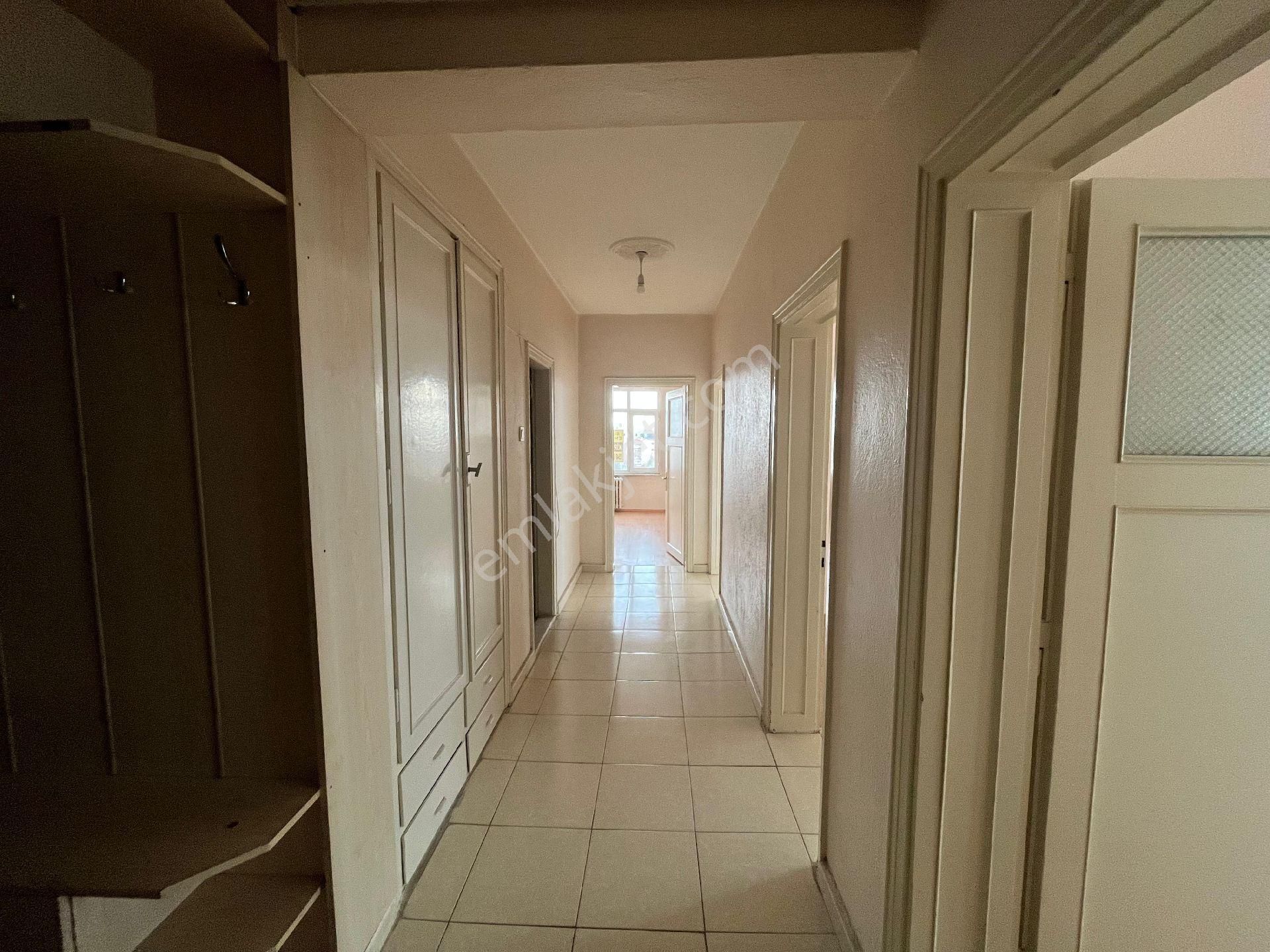 İl Jandarma Kapı Önünde - Görsel 4