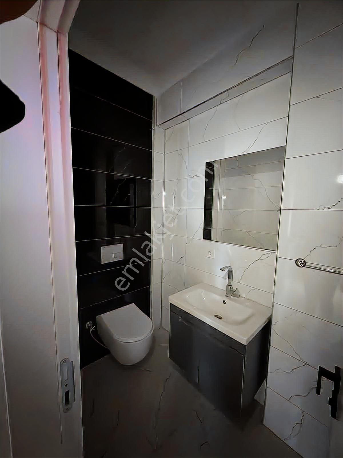 Ankadan İstanbulun Arka Bahçesi Karasuda Site İçinde Havuzlu 2+1 - Görsel 35