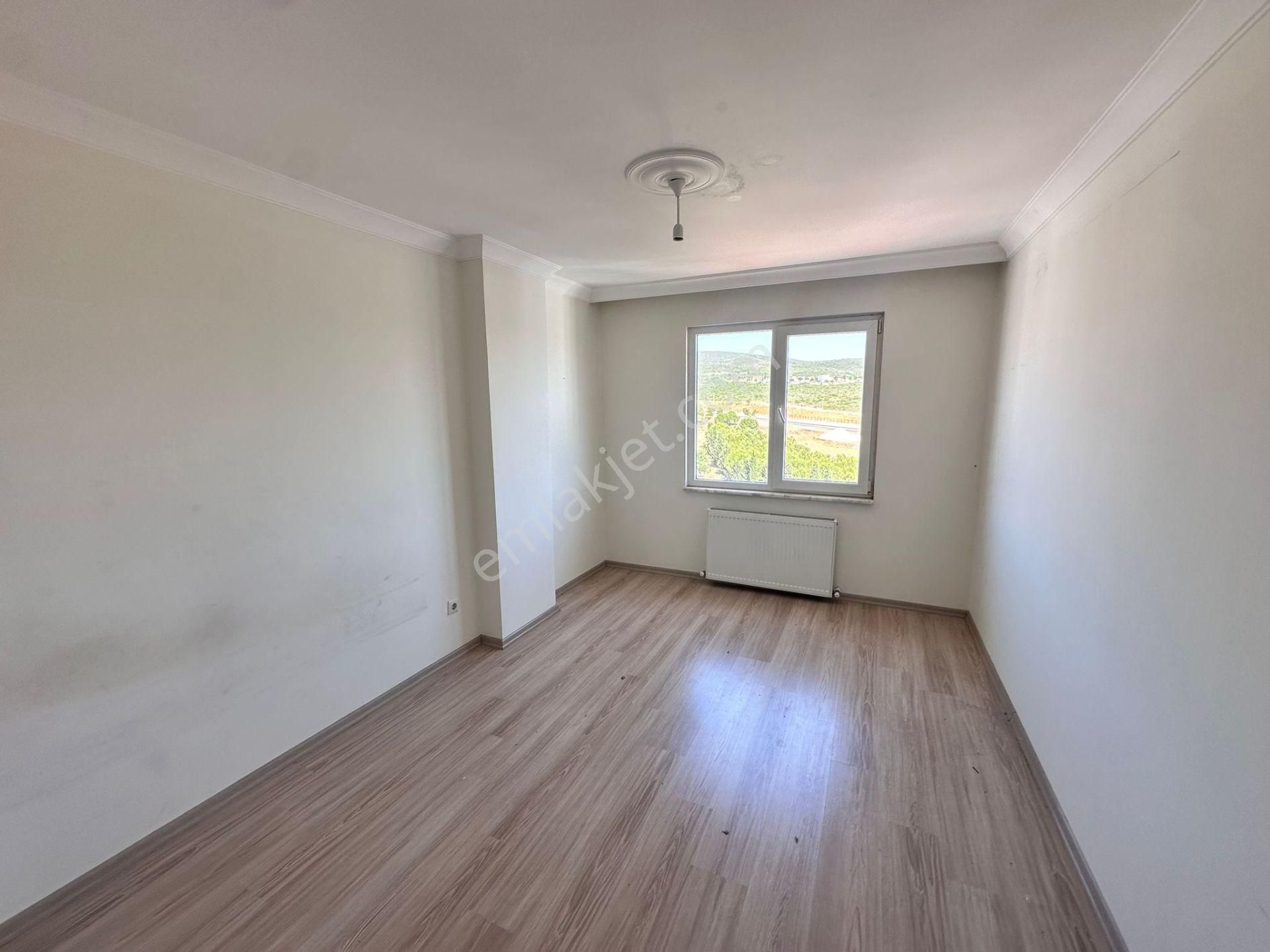 Akçadağ Gayrimenkul'den Manzaralı Lüks Daire