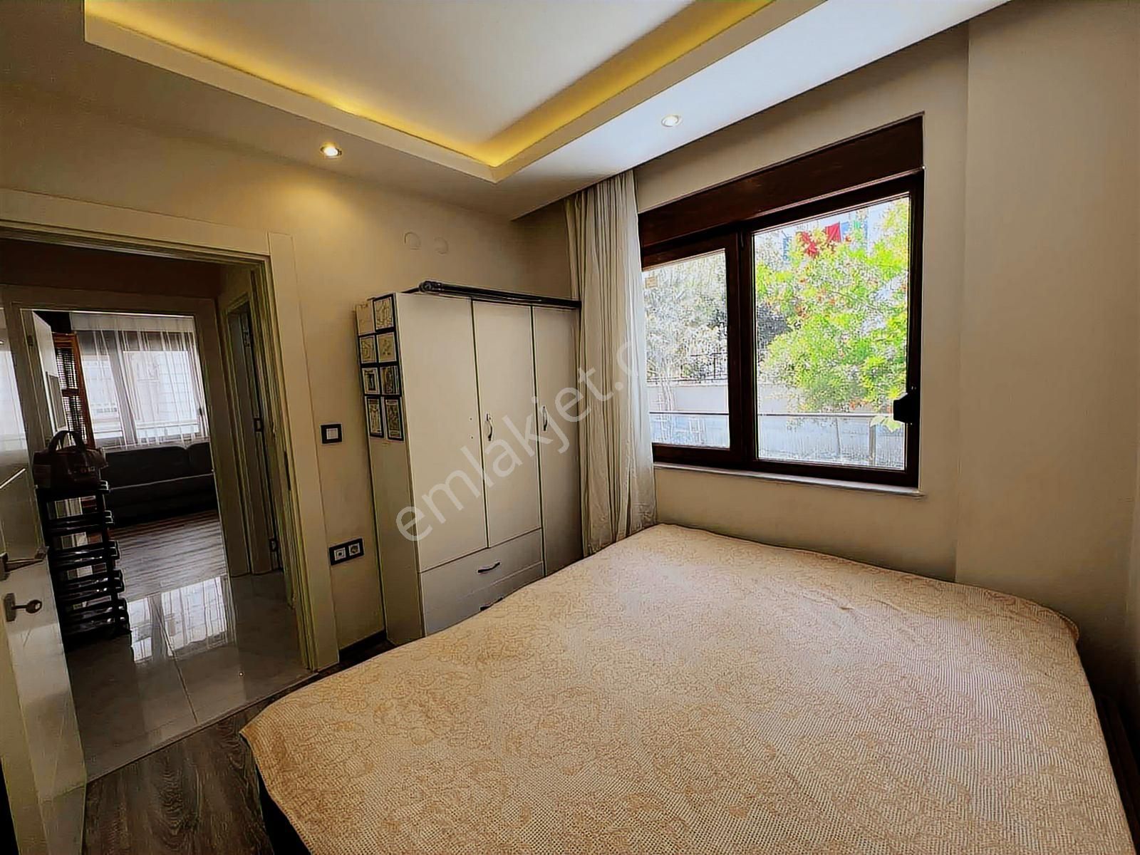 Güzeloba'da Eşyalı Kiralık 1+1 Daire - Görsel 18