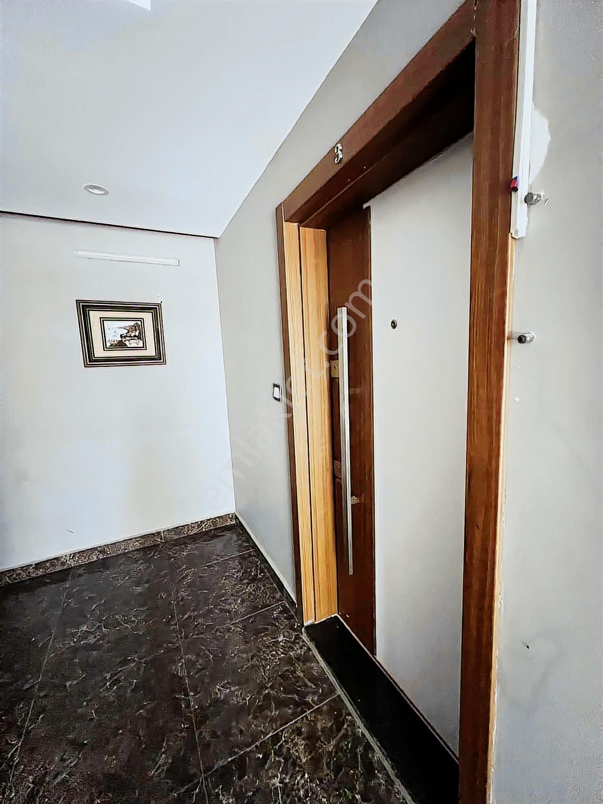 Güzeloba'da Eşyalı Kiralık 1+1 Daire - Görsel 9