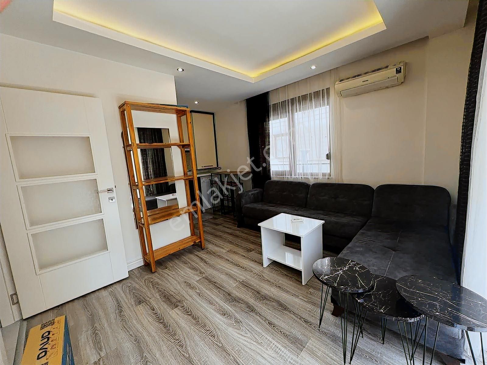 Güzeloba'da Eşyalı Kiralık 1+1 Daire - Görsel 16