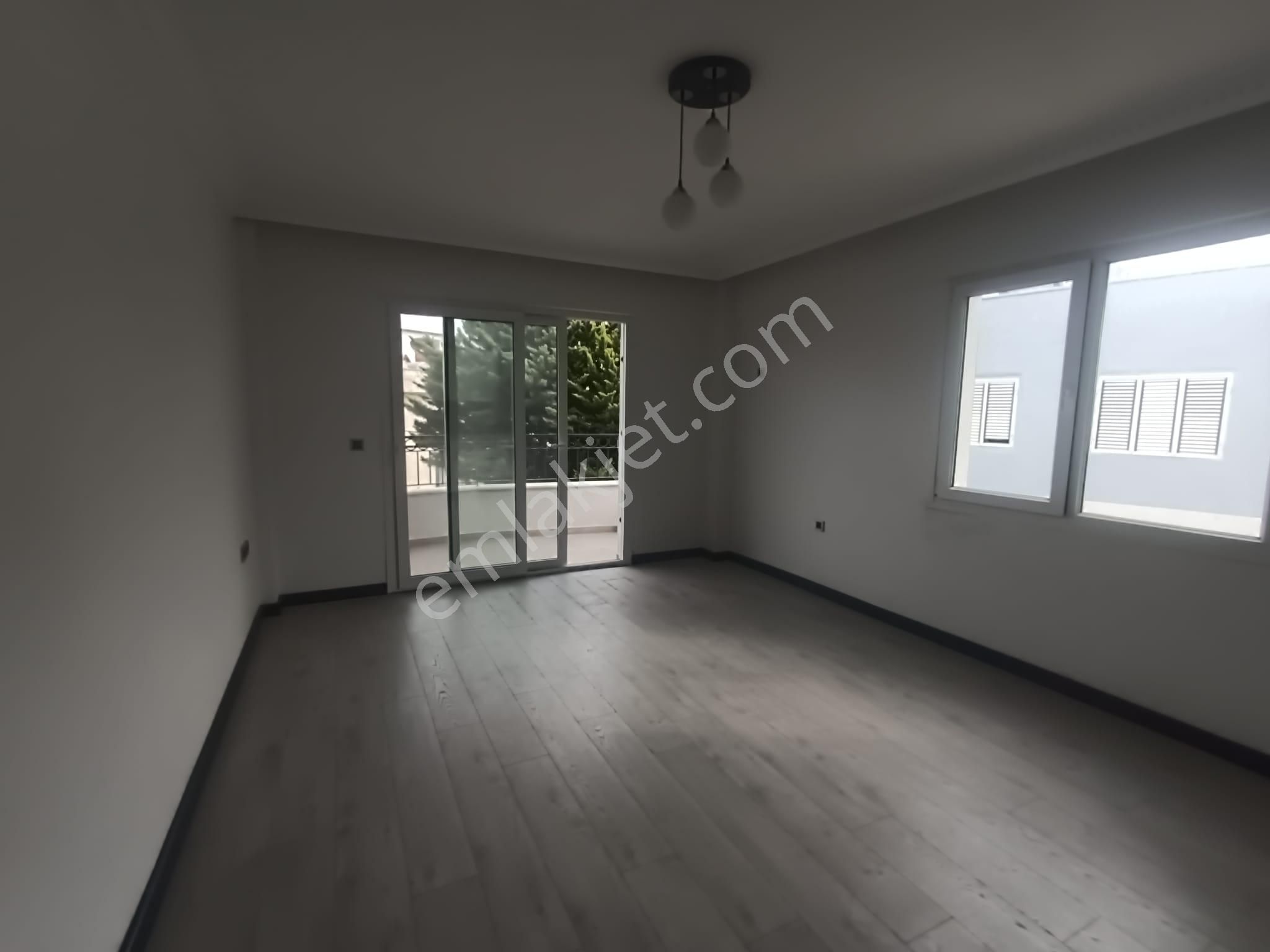 Çamlık’ta Denize 150m Mesafede | İçi Tamamen Yapılı Masrafsız 2+1 - Görsel 4