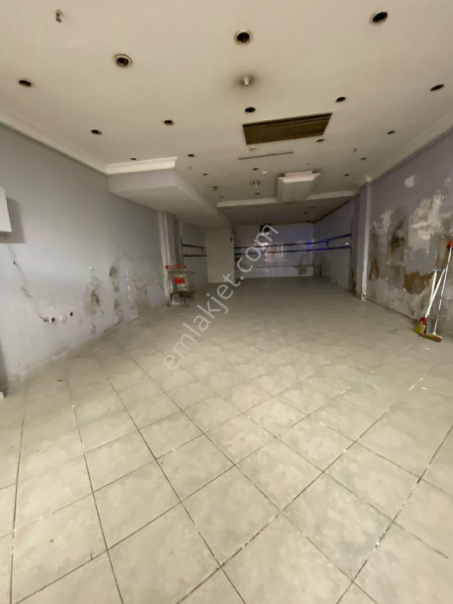 Beylikdüzü Merkezde 67 M2 Kiralık Dükkan Mağaza - Görsel 3