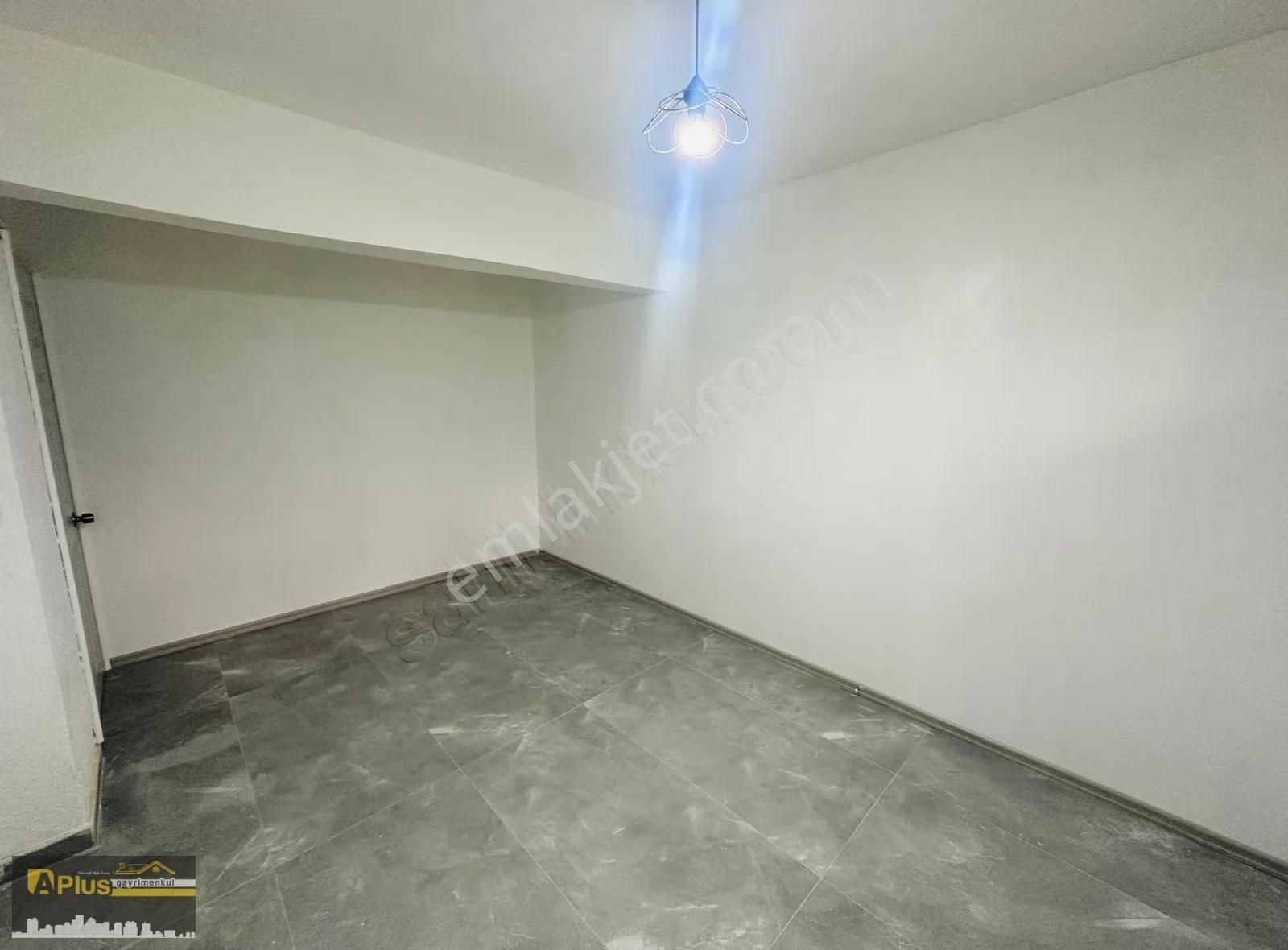 A Plus Gayrimenkulden Cadde Üstü Uygun Fiyat Satılık 2+1 Daire - Görsel 13