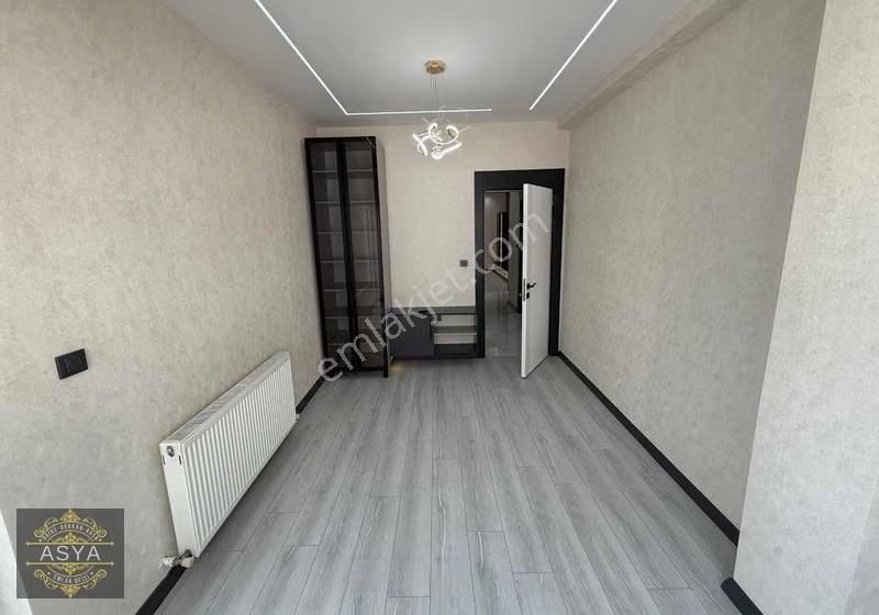 Ataparkta Ultra Lüks Güney Cephe Ara Kat Geniş 3+1 Fırsat Daire - Görsel 12