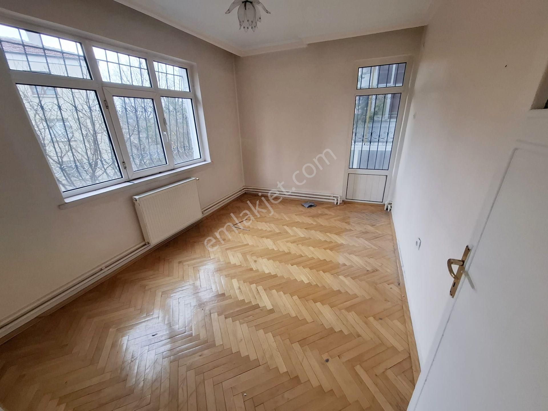 Gata & Şehir Has. Yakını 3+1 Kat Konumunda Cadde Üstü Güney - Görsel 9