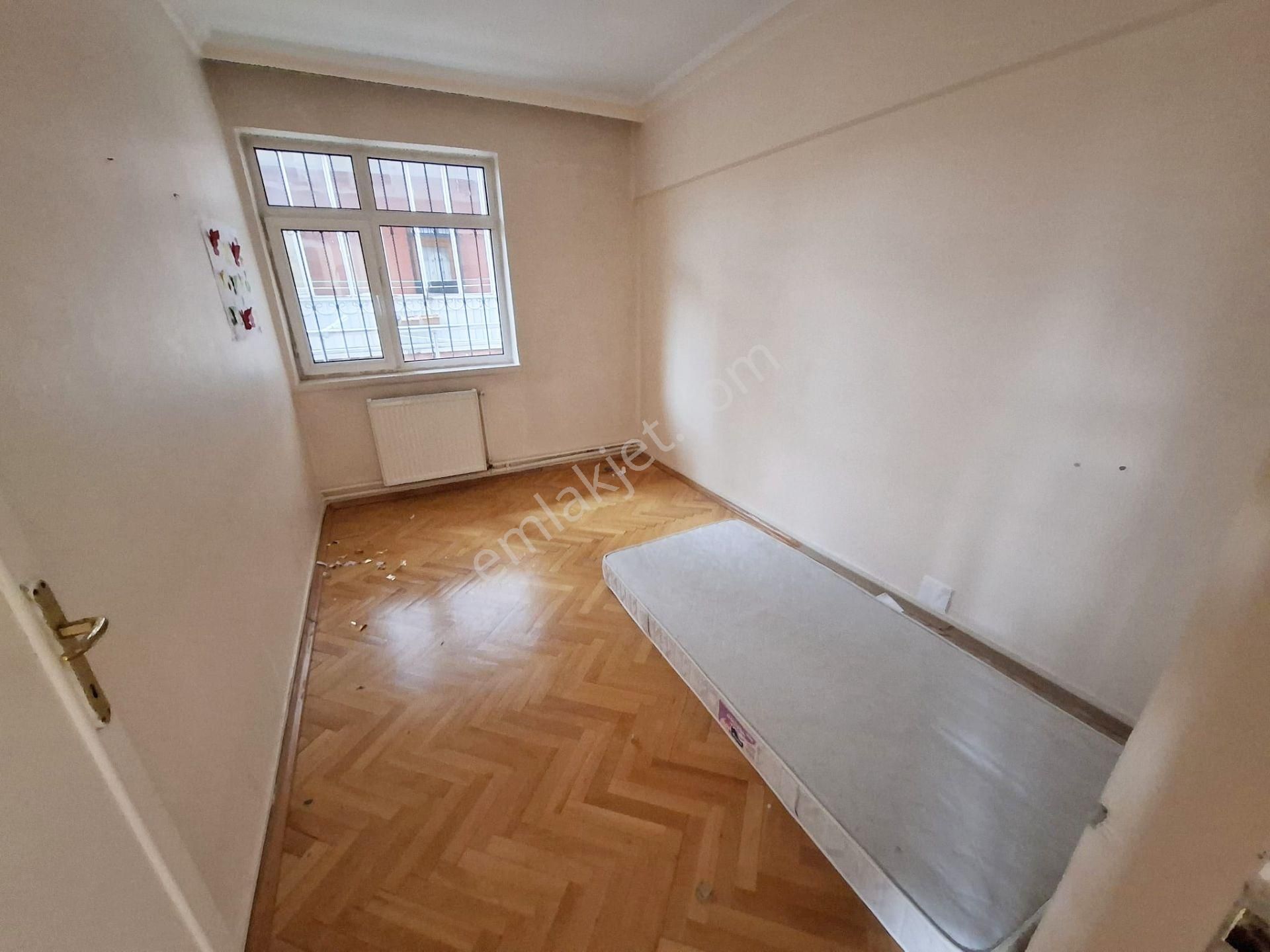 Gata & Şehir Has. Yakını 3+1 Kat Konumunda Cadde Üstü Güney - Görsel 12