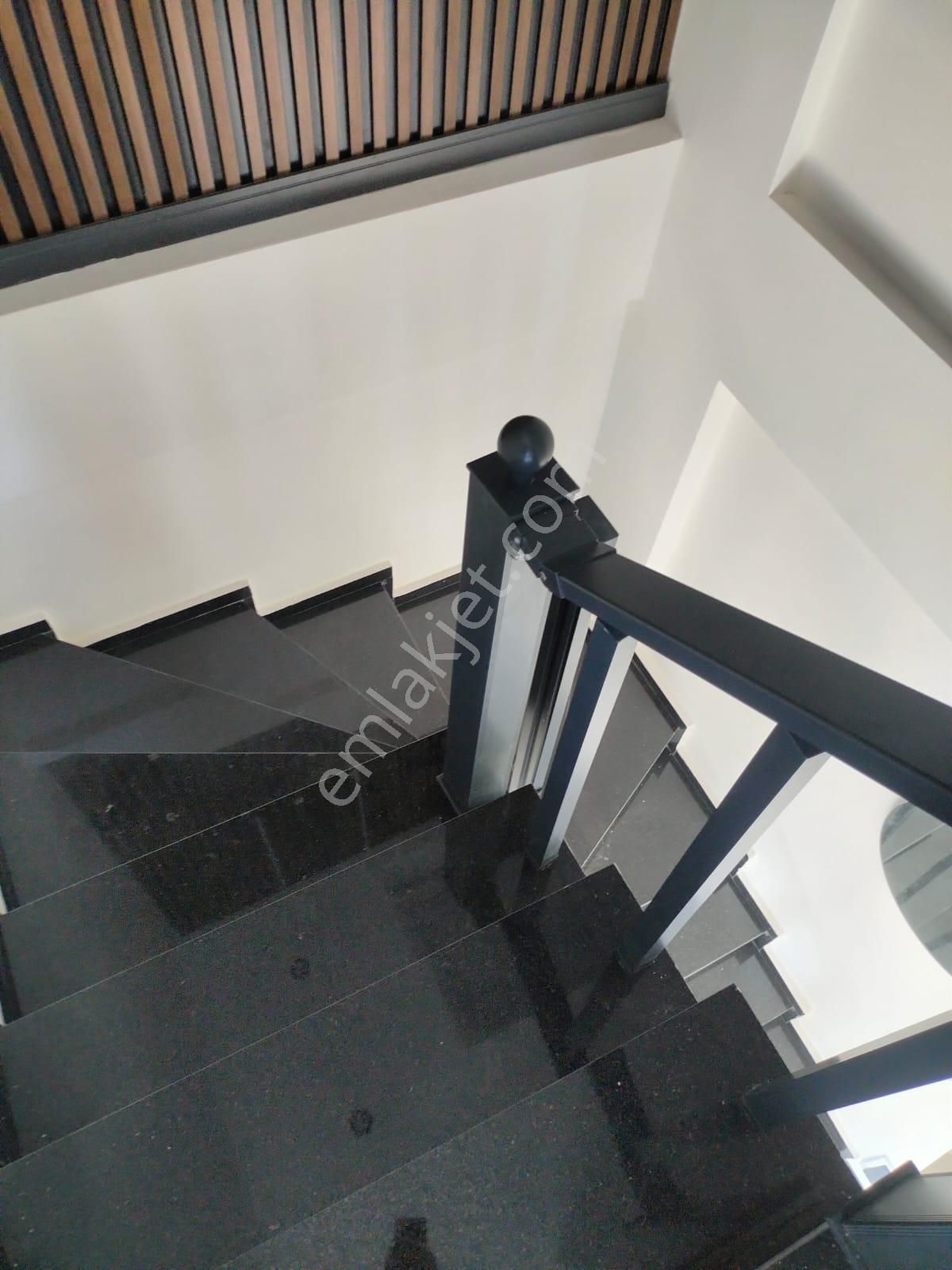 Aydın Didim Çamlık'ta Merkezi Konumda Satılık 4+1 Havuzlu Sıfır Villa - Görsel 14